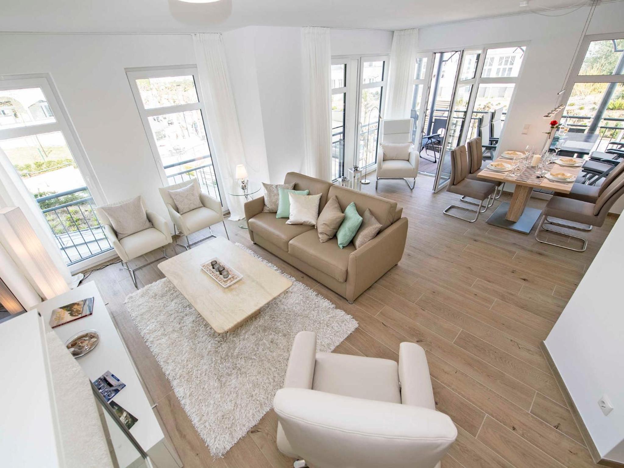 Villa Louisa in Sellin - WG 39 mit Balkon, strandnah