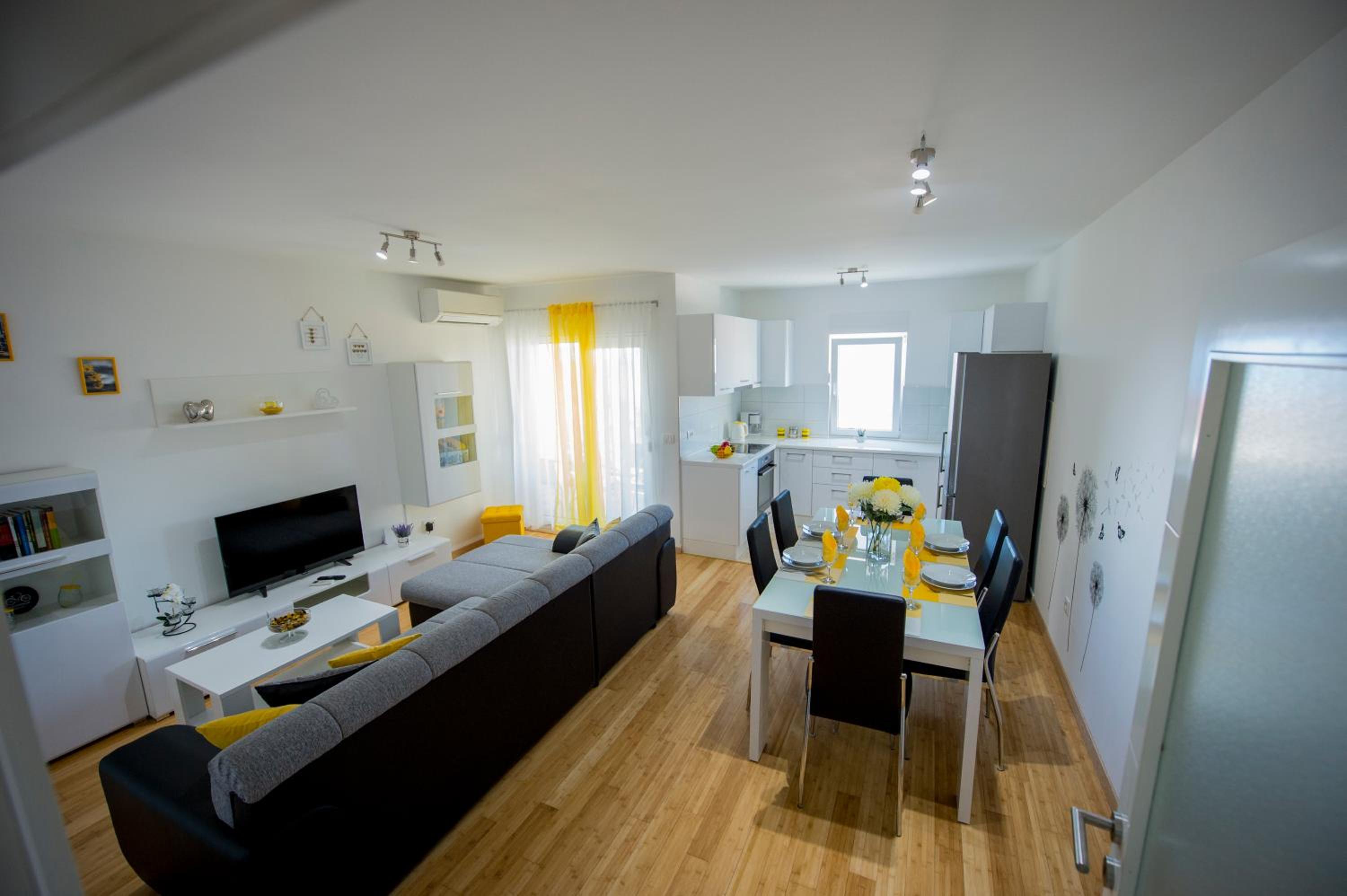 Apartment Luka