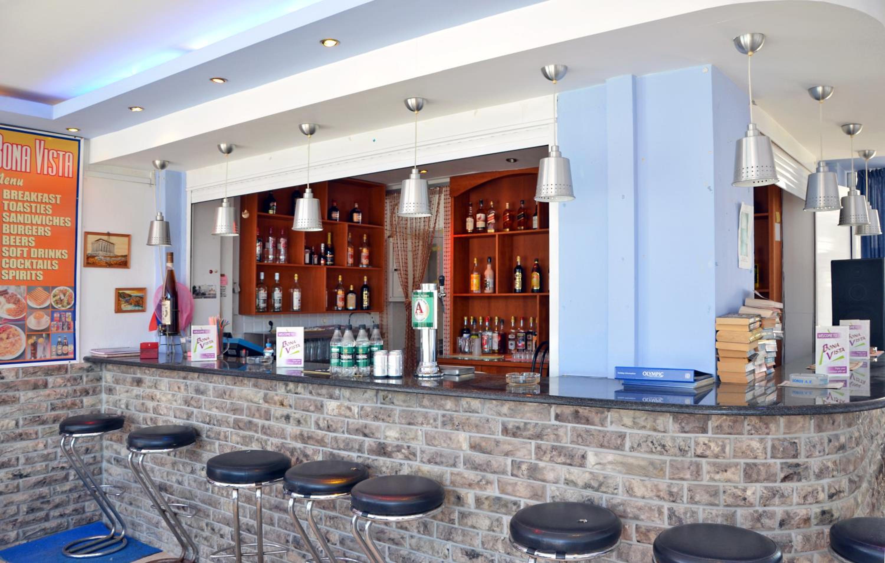 Bona Vista Studios en Laganas — dining