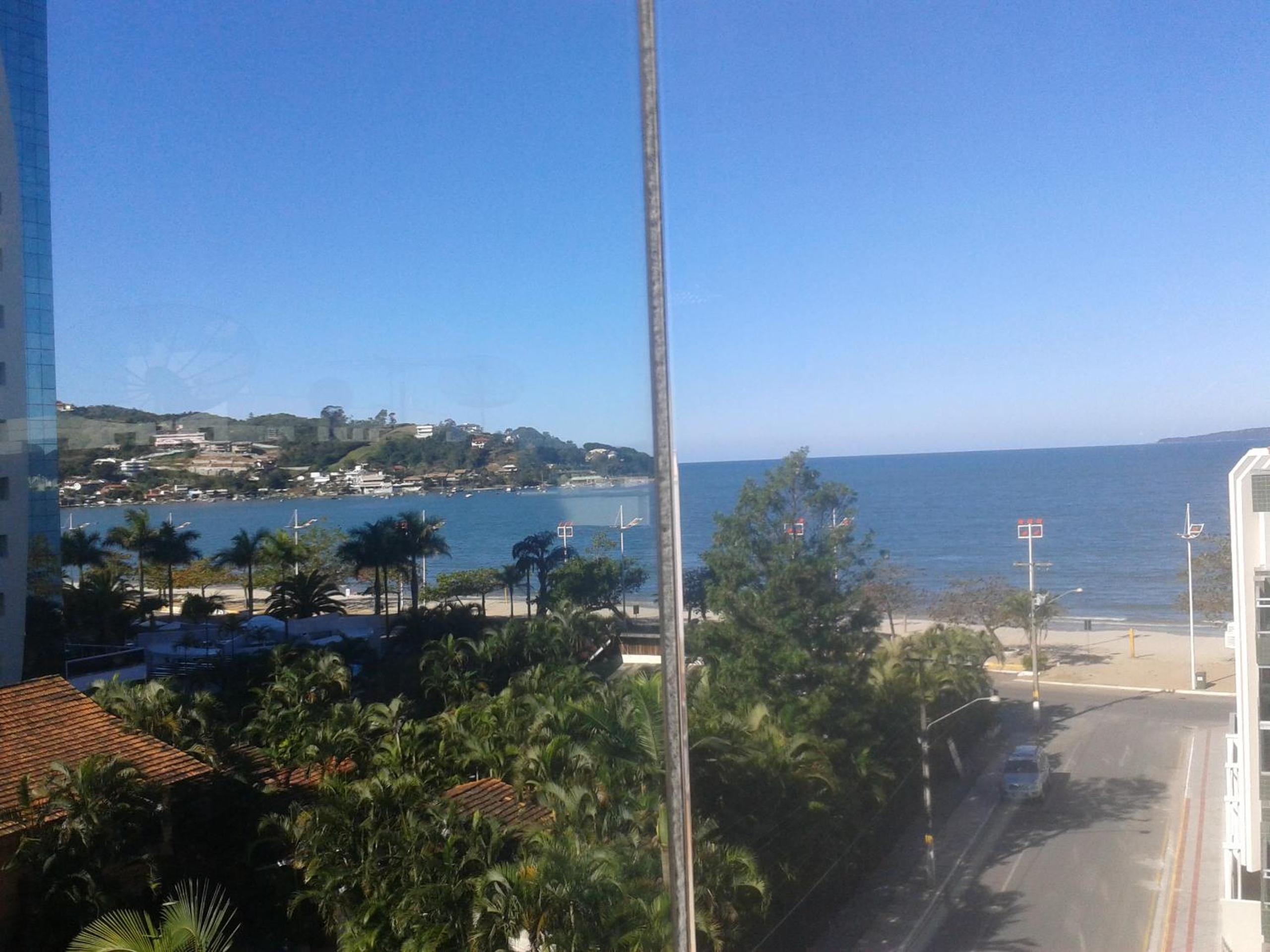 APARTAMENTO AMPLO - 3 SUÍTES - VISTA DESLUMBRANTE para O MAR NO CENTRO DE ITAPEMA, SC view 5