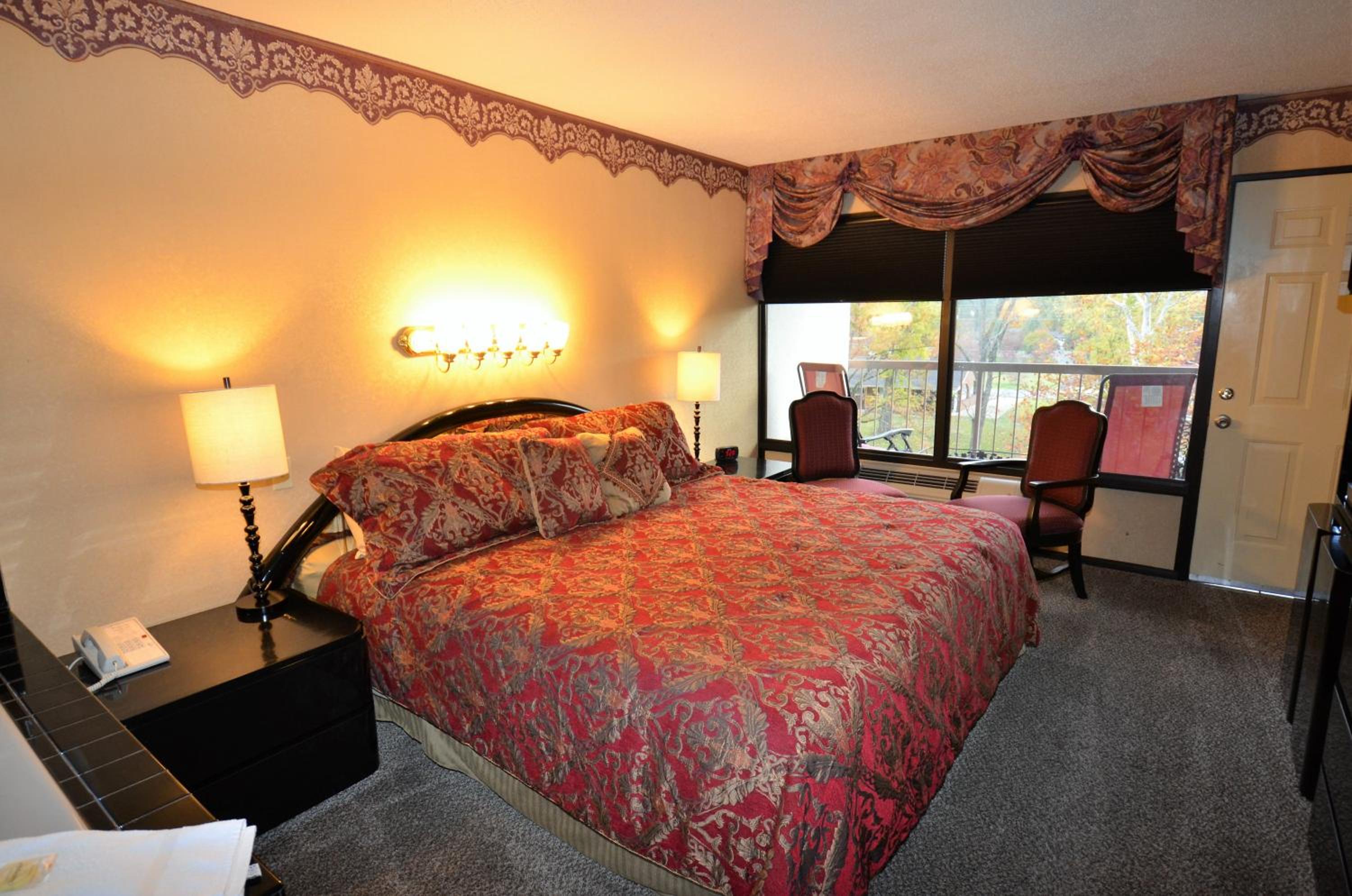 Rivergate Mountain Lodge view 3