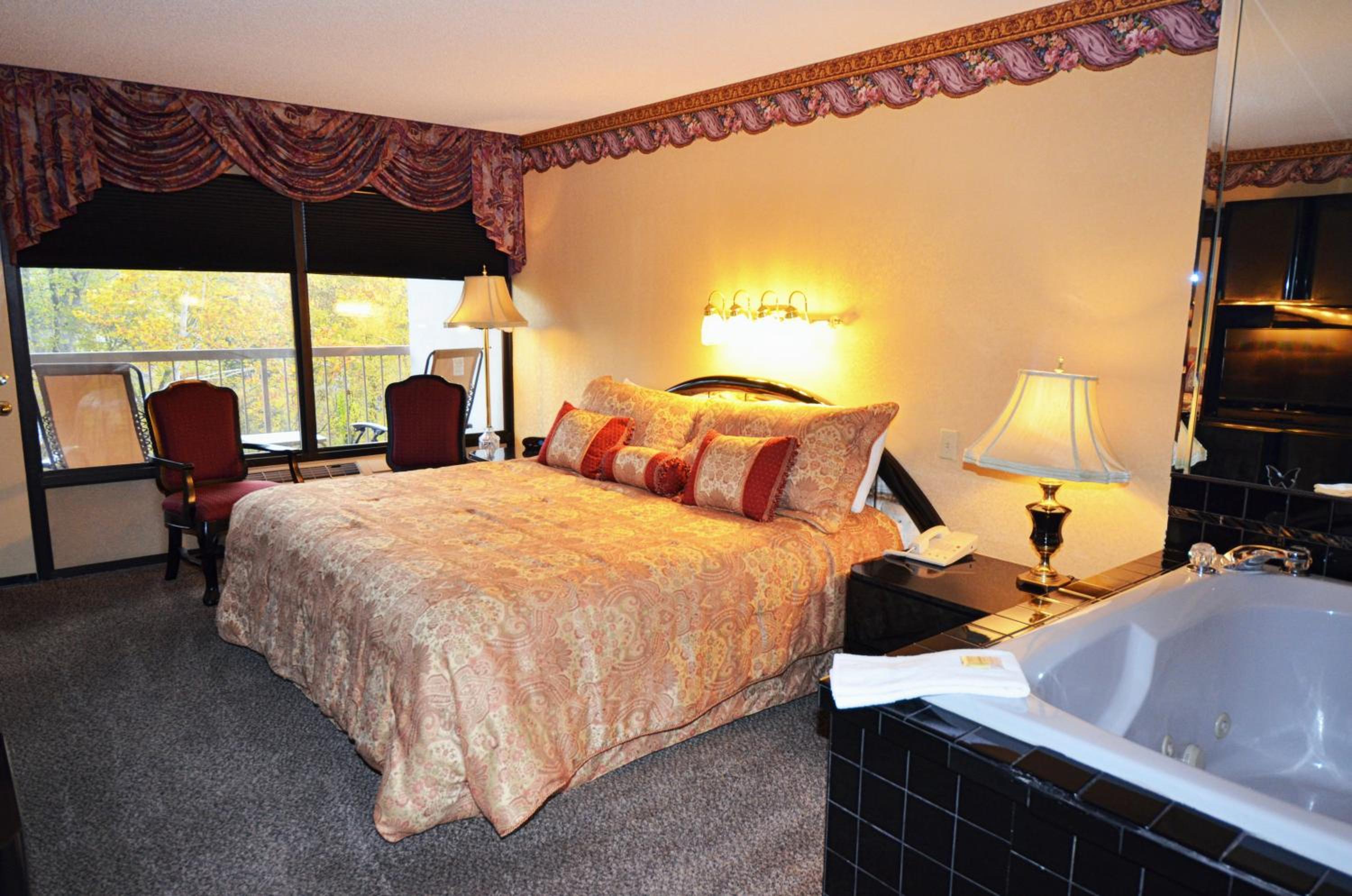 Rivergate Mountain Lodge view 4