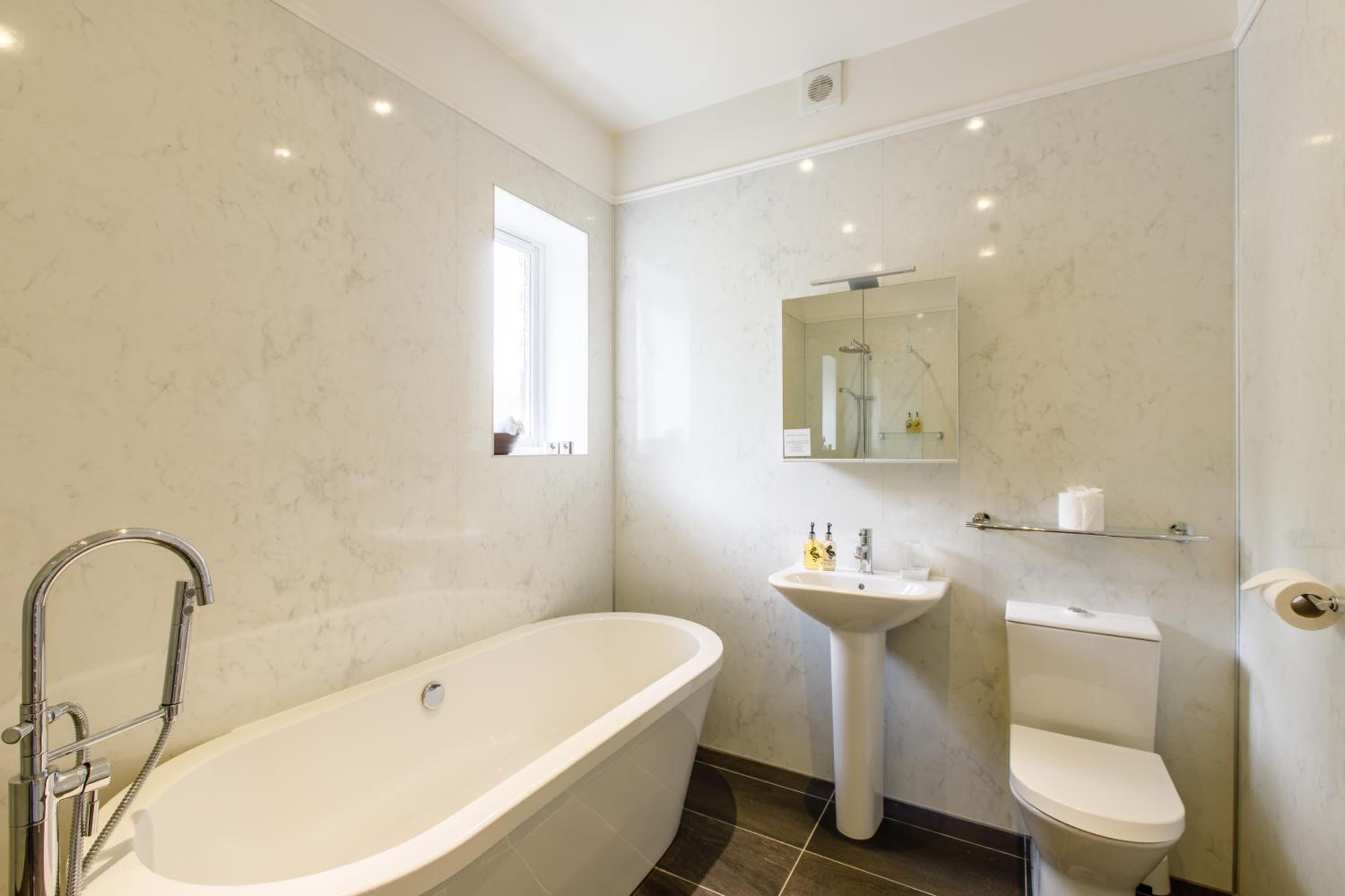 No 45, Ballater
