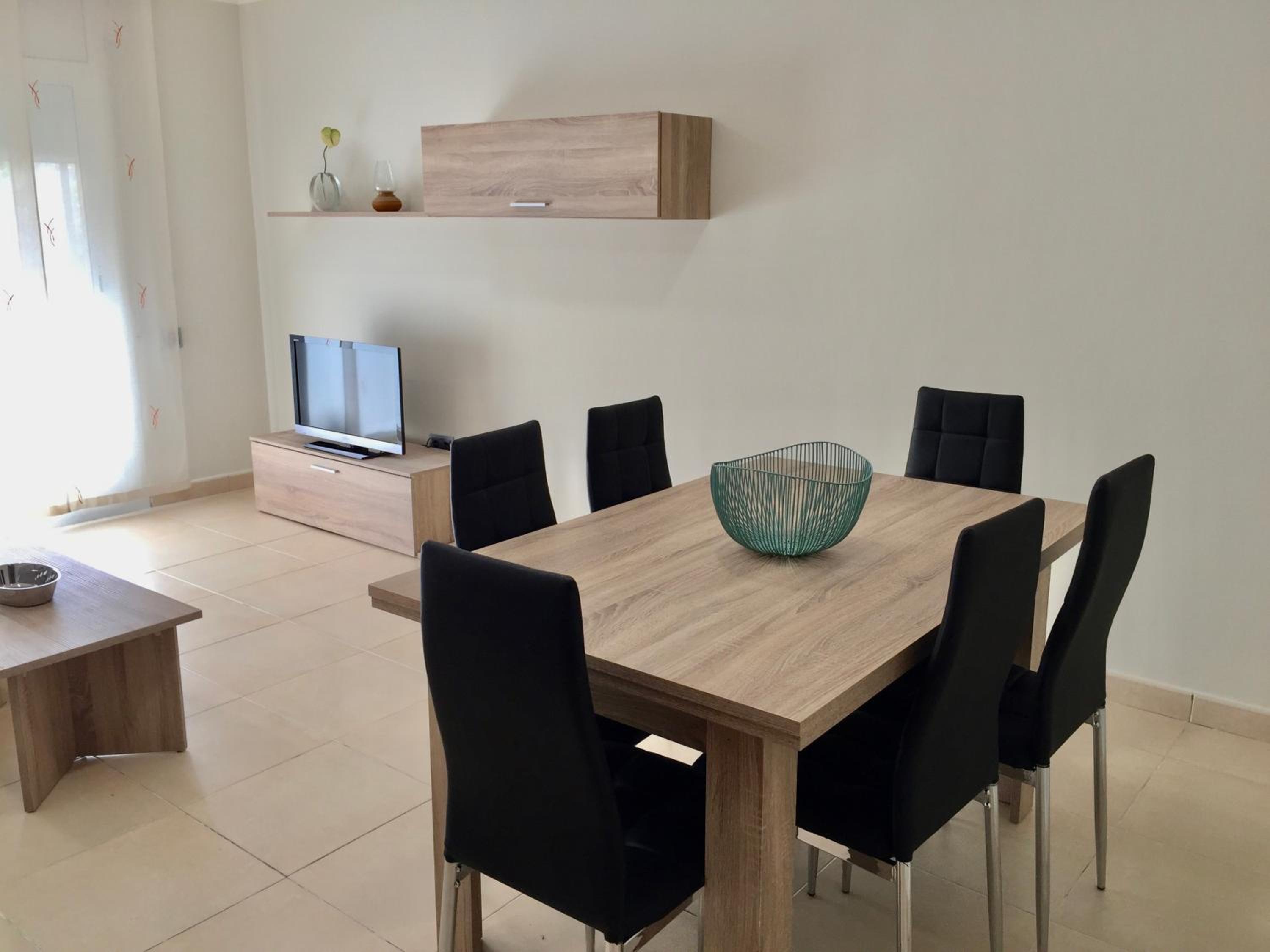 Girona Vacations - PISO CENTRICO DE 100 M2 - Property Image 1