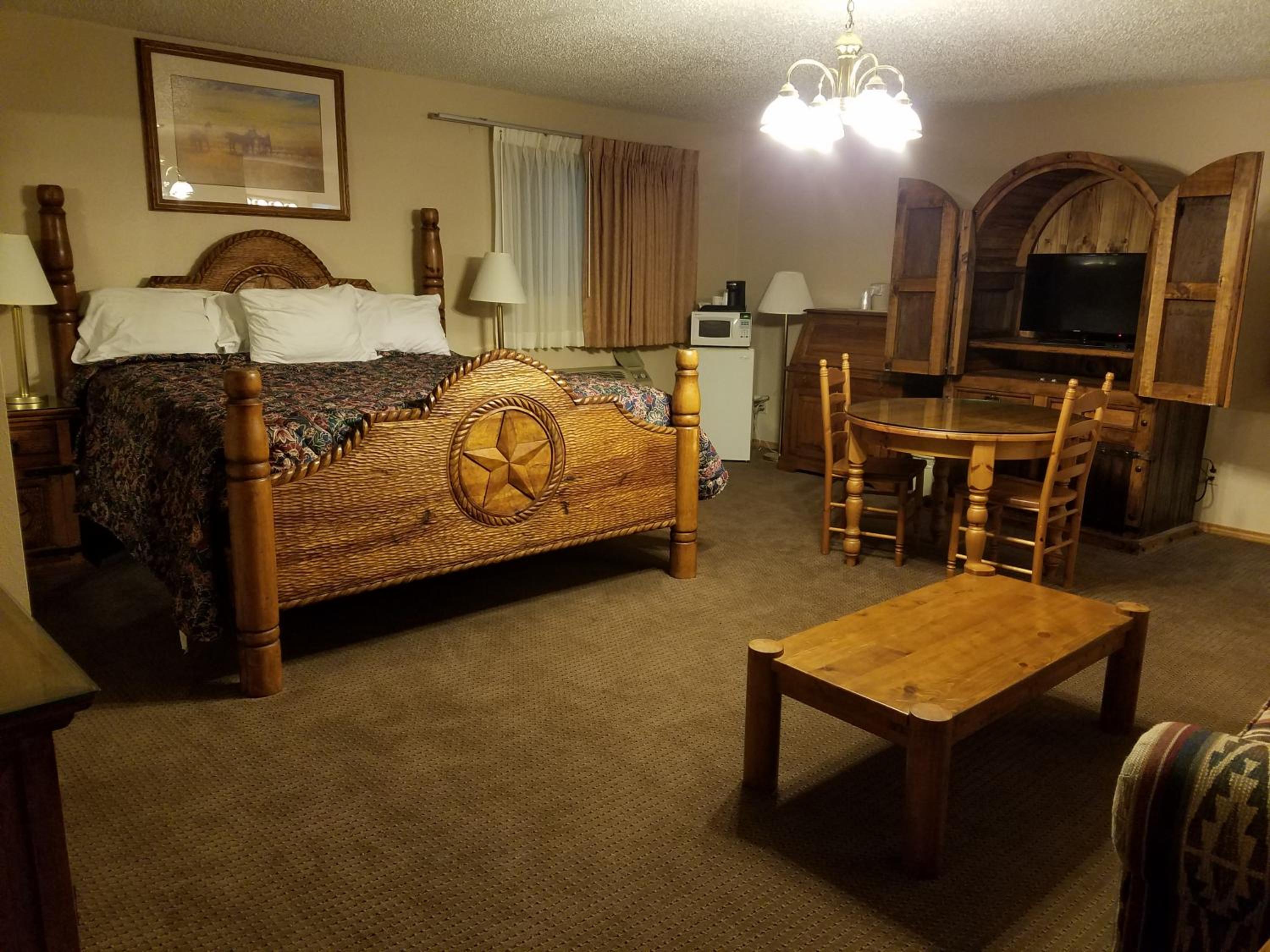 Dodge City Vacations - Regency Inn - Property Image 23