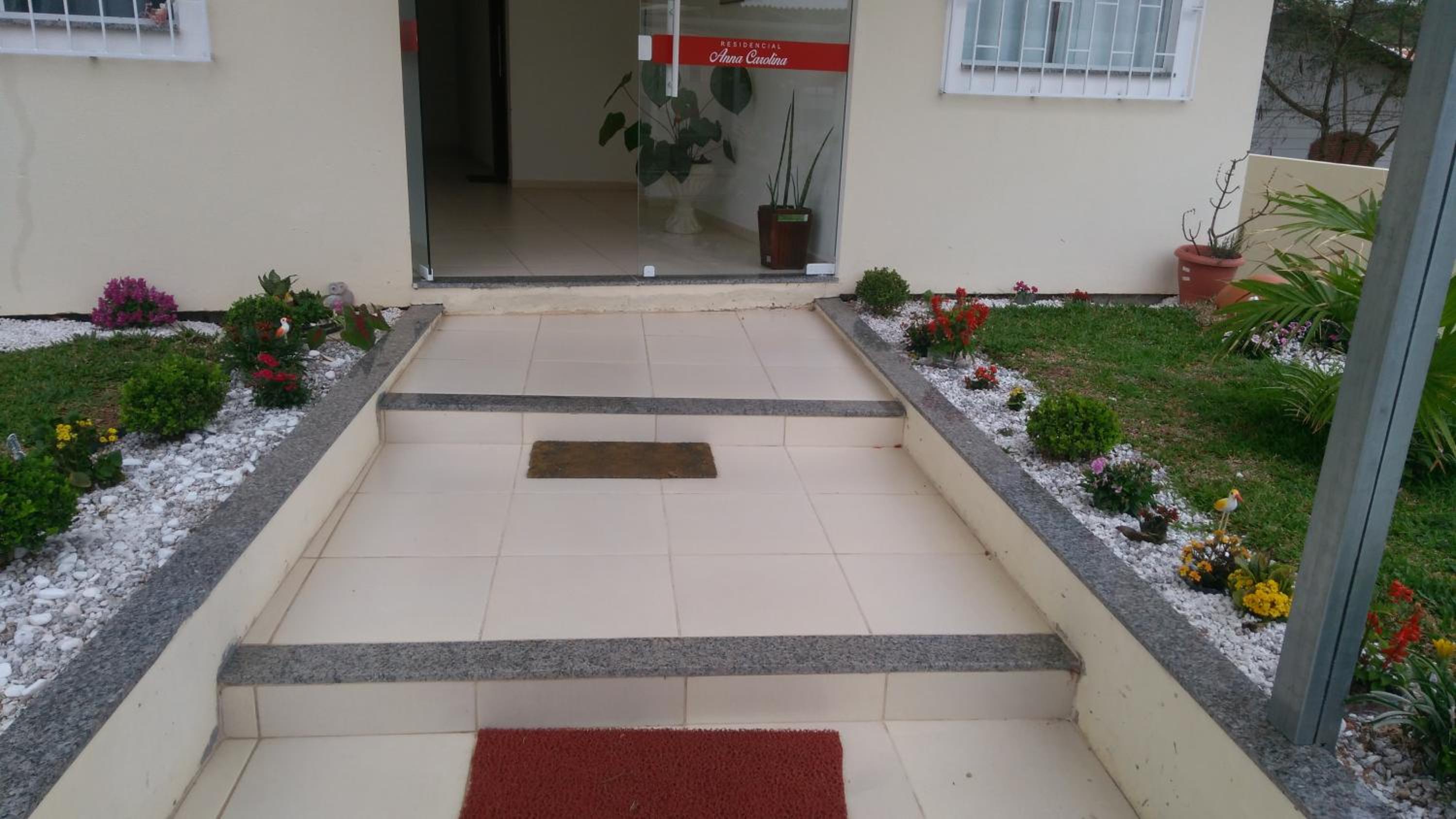Apartamento novo 450 mt da praia Ingleses