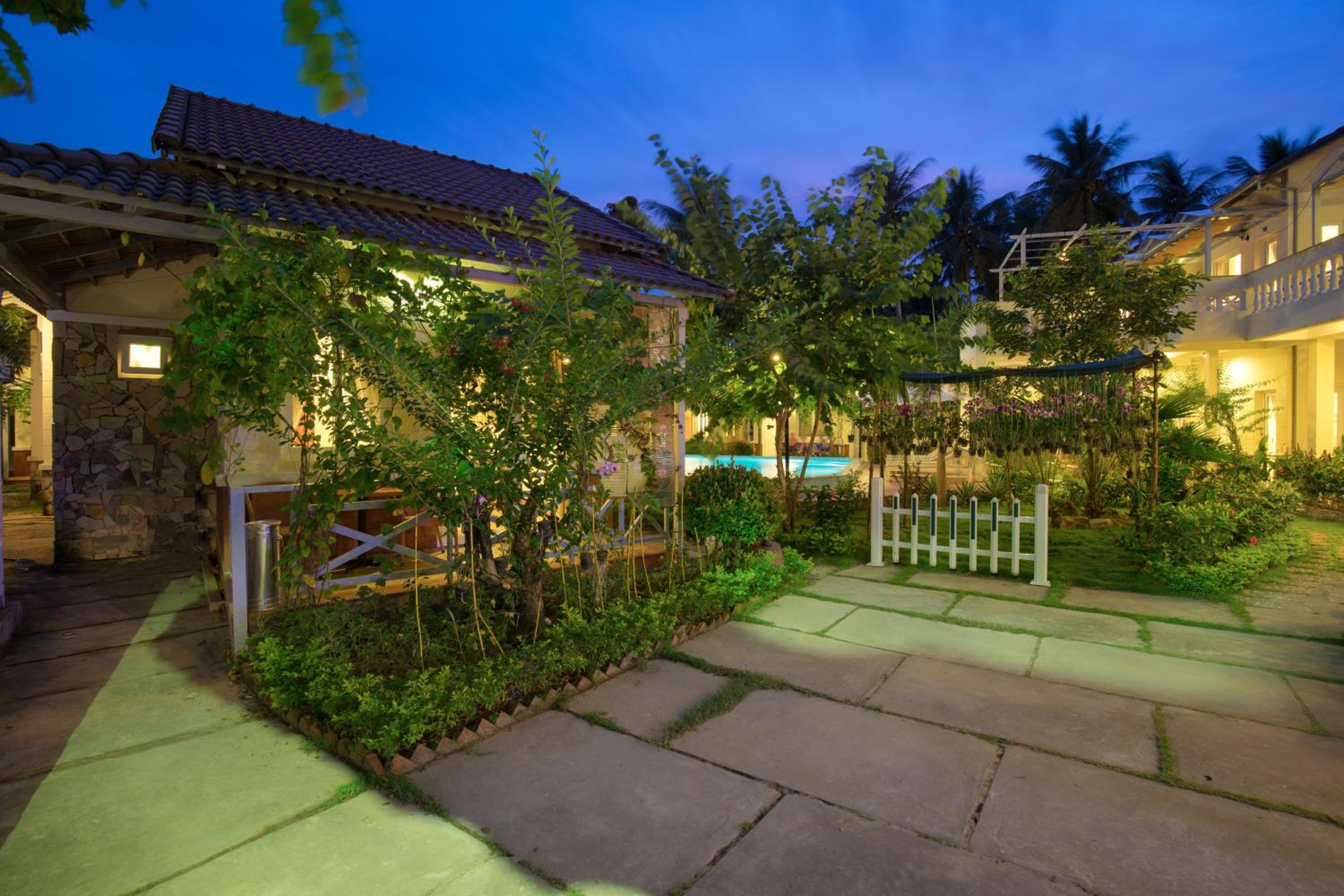 Blue Paradise Bungalow Phu Quoc view 5