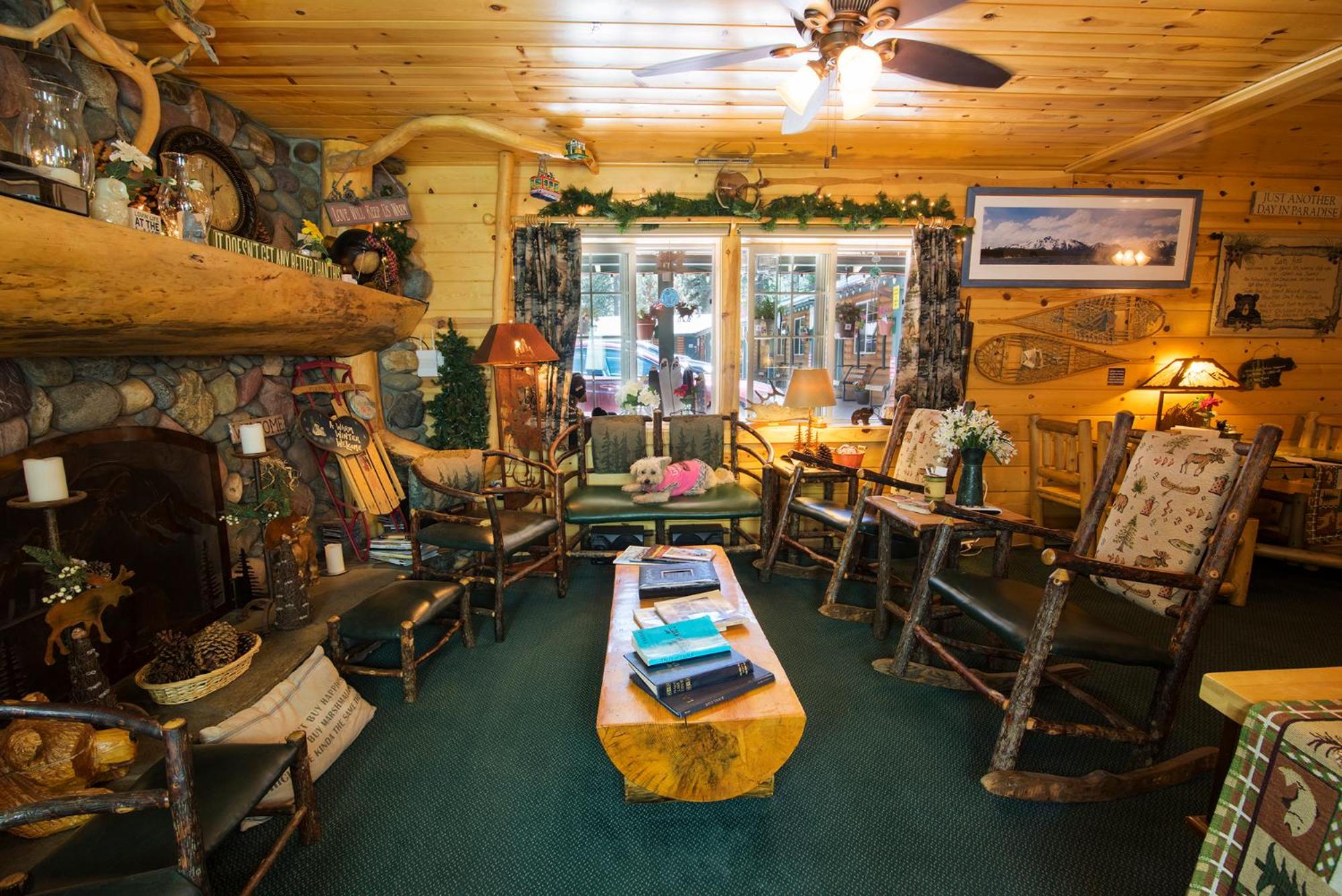 Lake Tahoe Vacations - Fireside Lodge - Property Image 28
