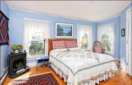 Black Lantern B&B view 2