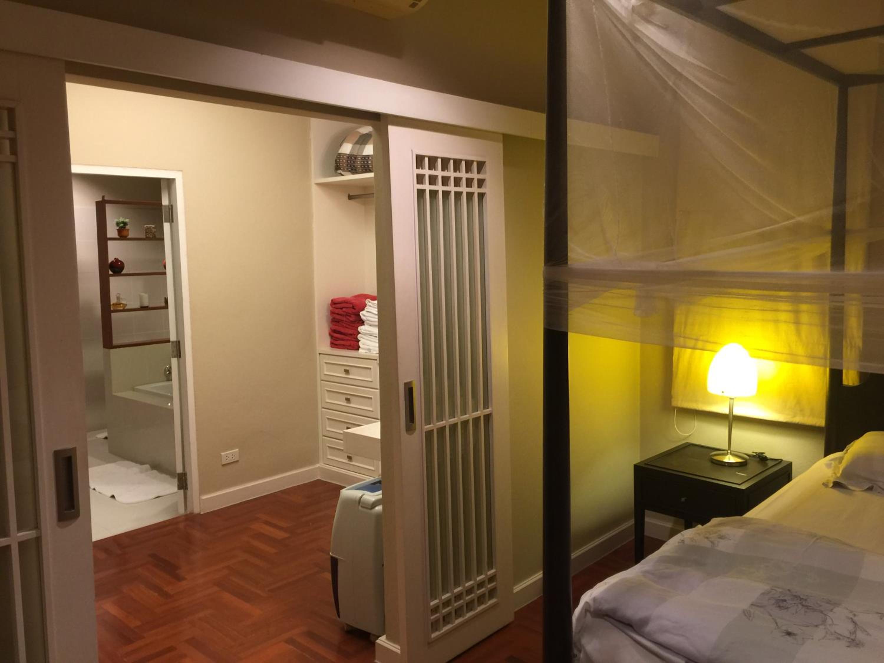 Baan Dhewaran Beachfront Villa