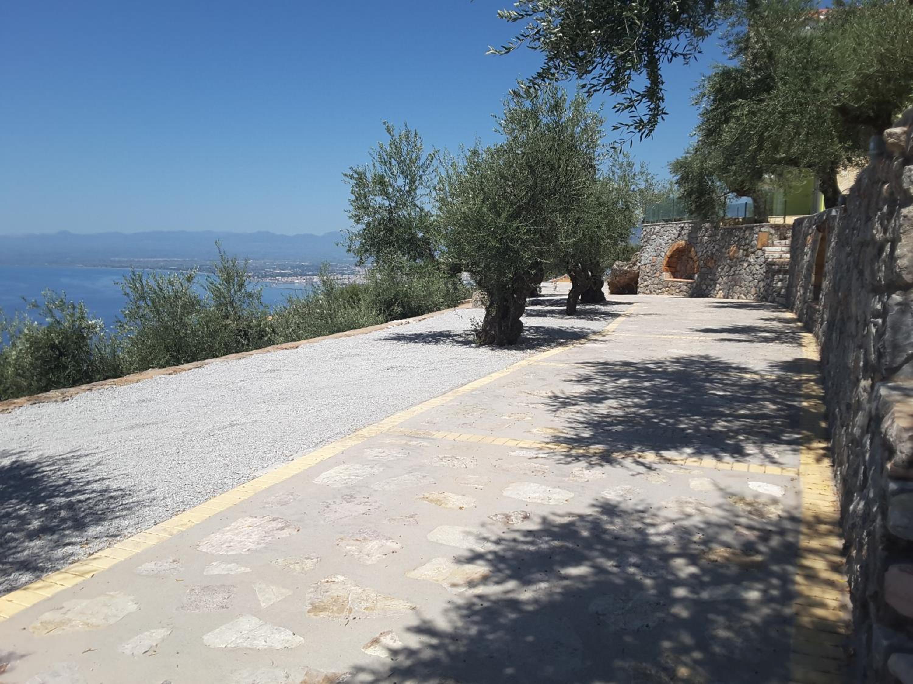Shiraz Villas