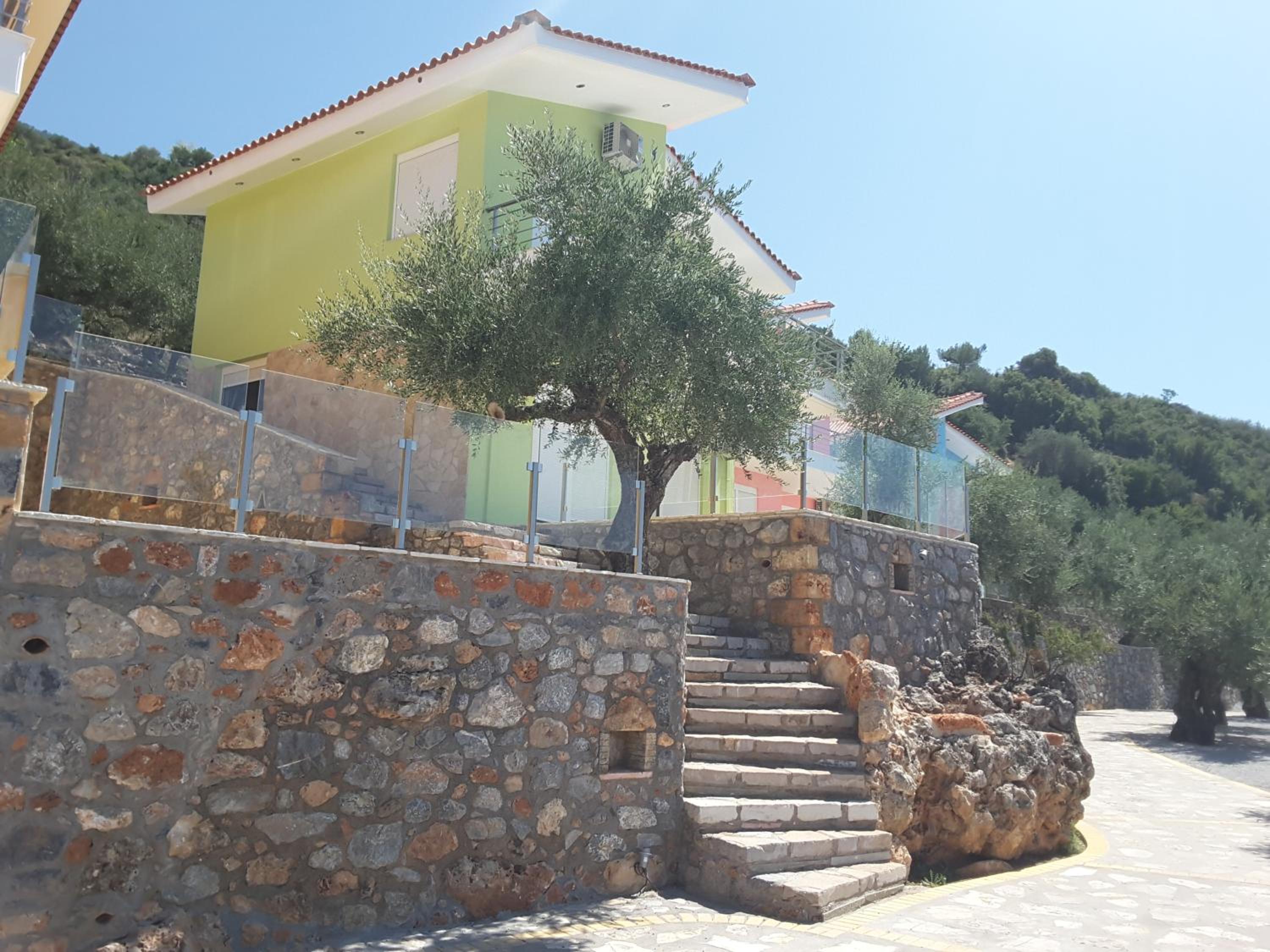 Shiraz Villas