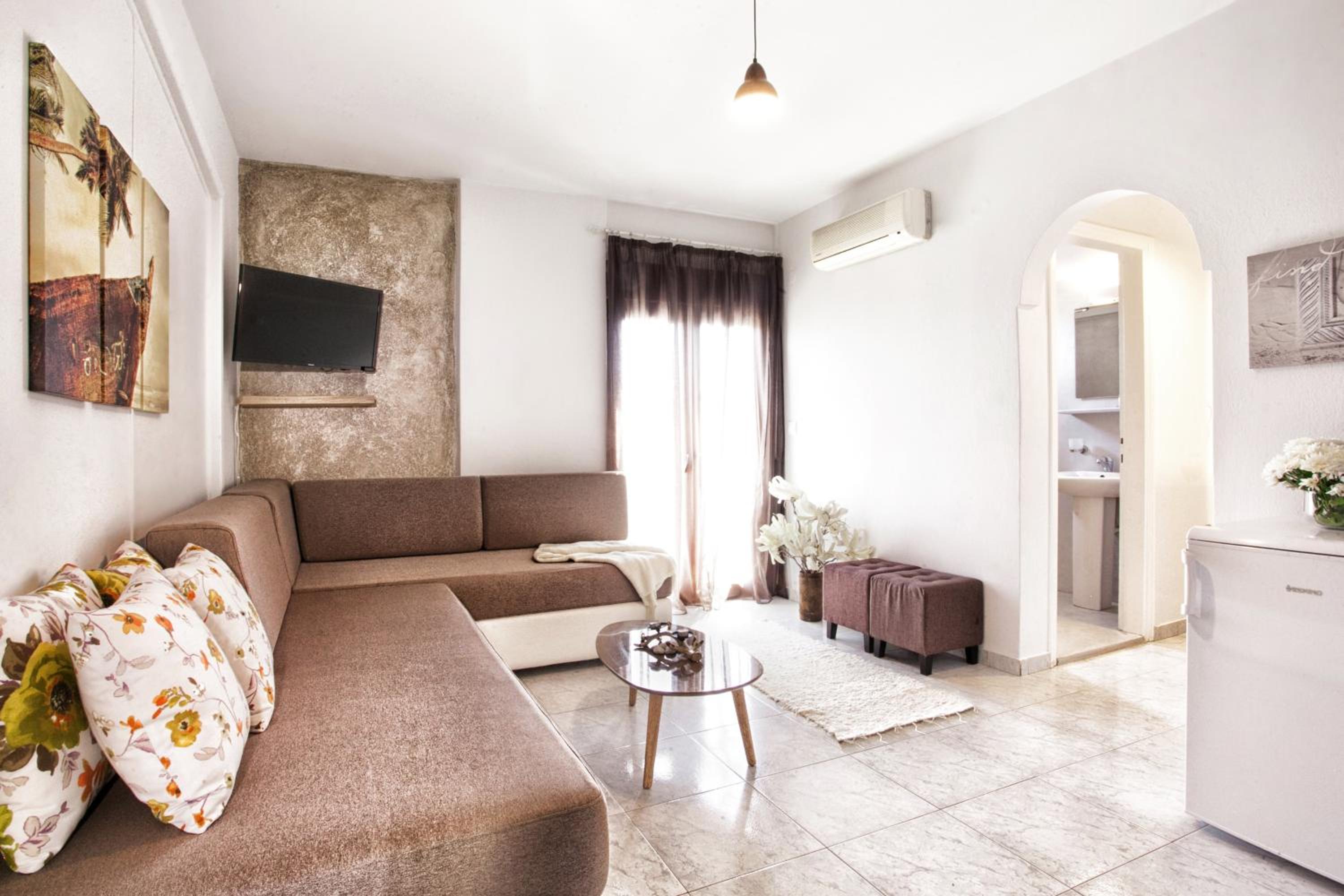 Asprolithos Studios en Skiathos Town