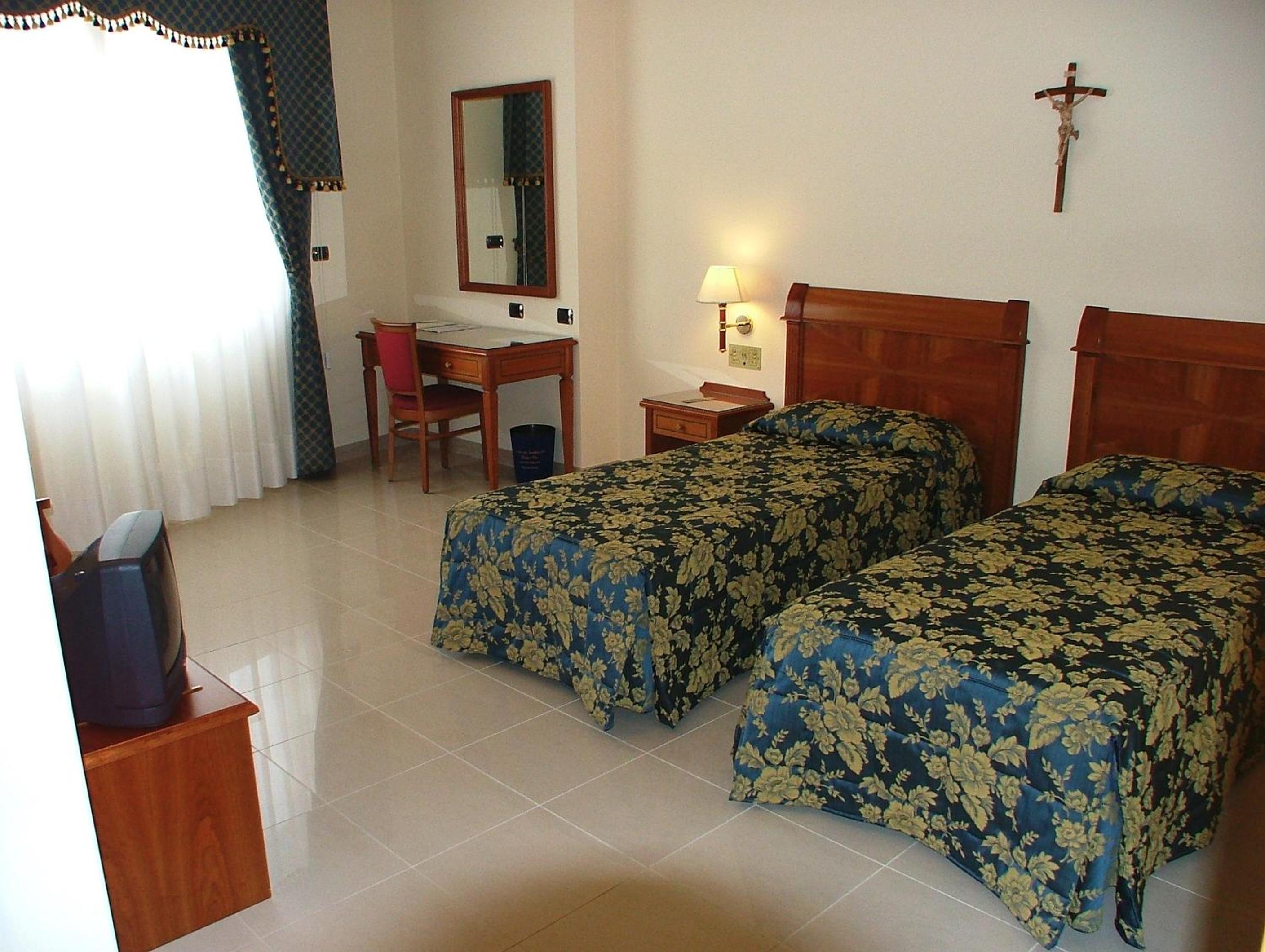 San Giovanni Rotondo Vacations - Hotel Centro di Spiritualita Padre Pio - Property Image 8