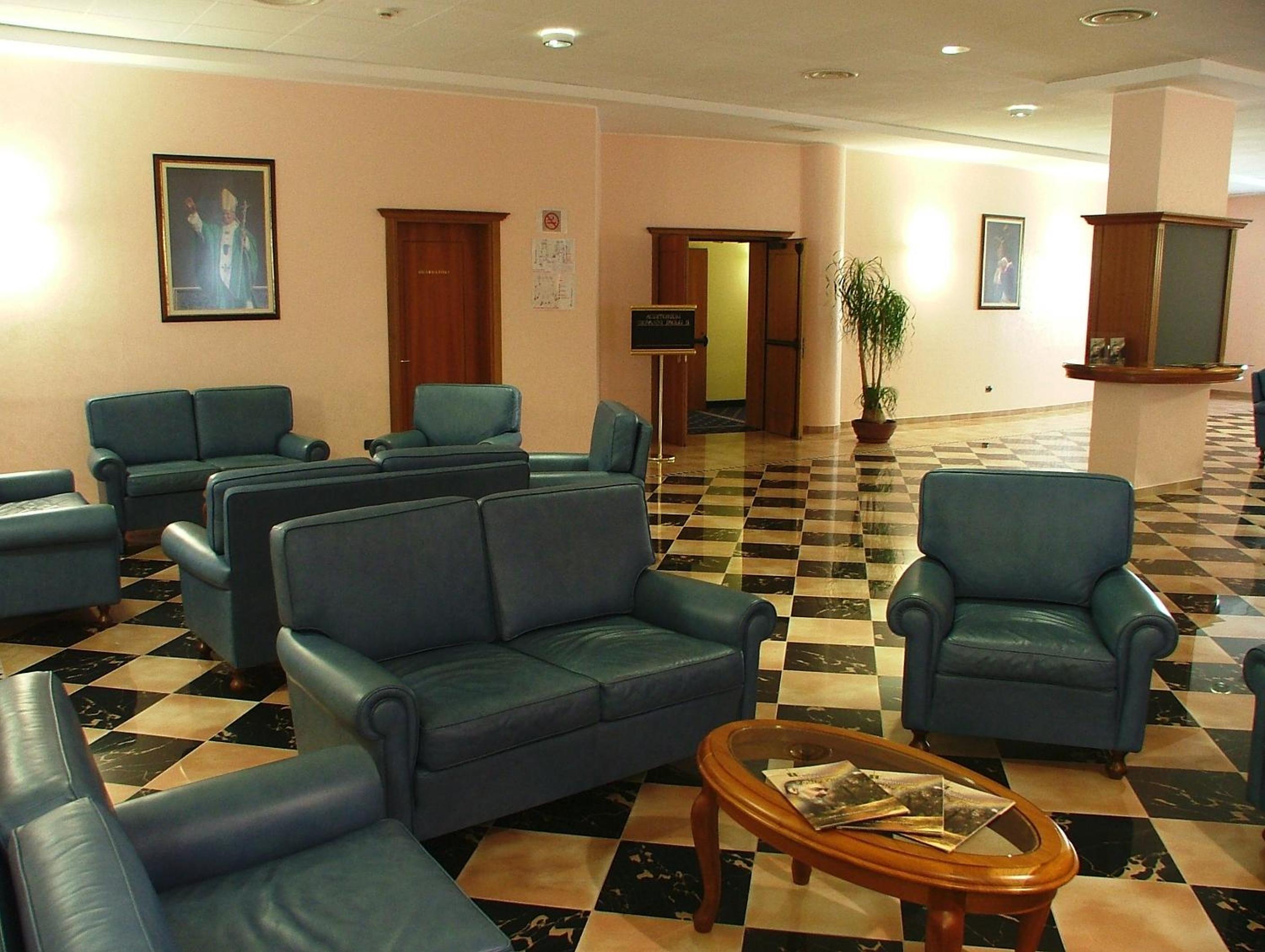 San Giovanni Rotondo Vacations - Hotel Centro di Spiritualita Padre Pio - Property Image 5