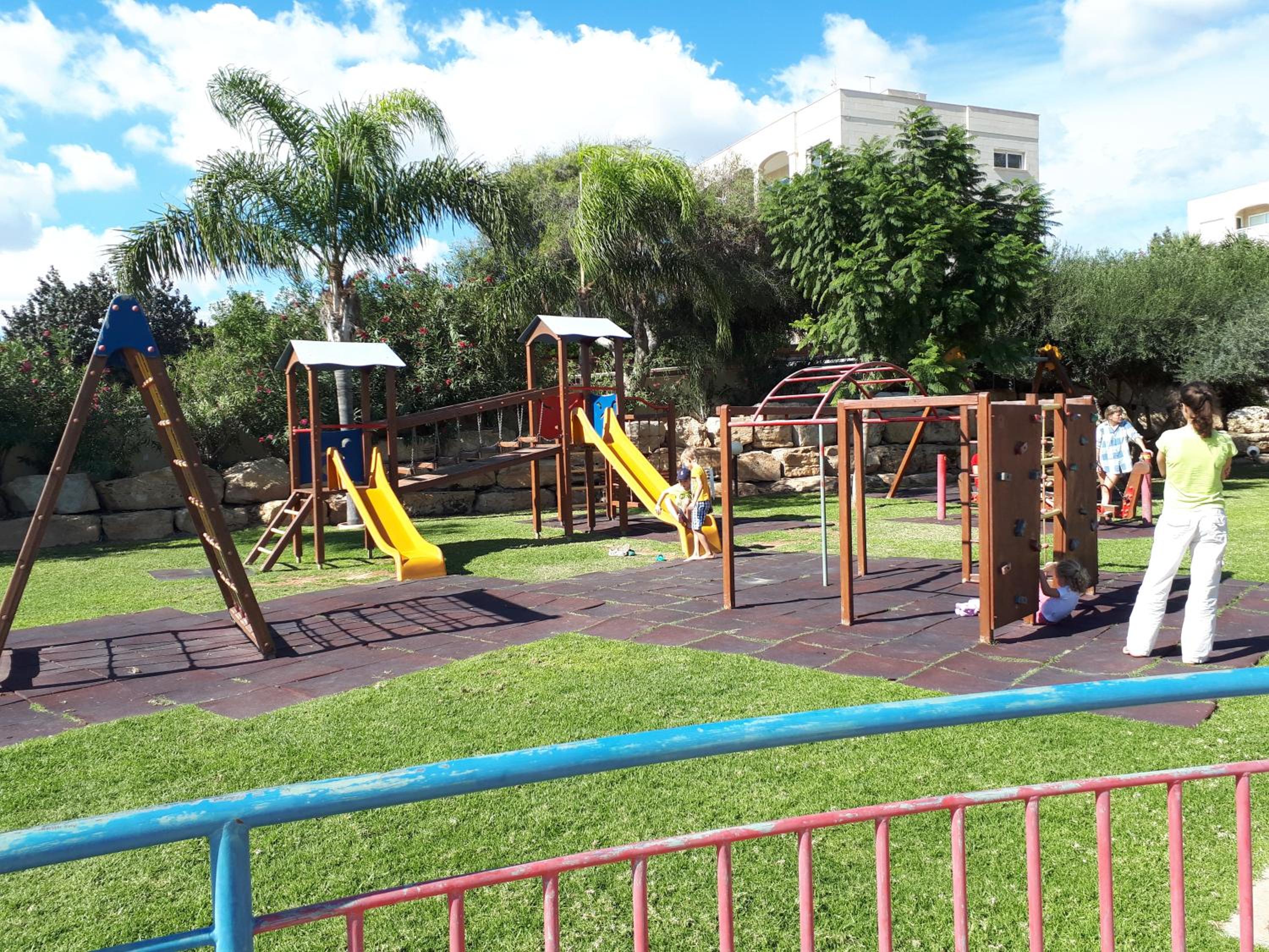 Photo 47