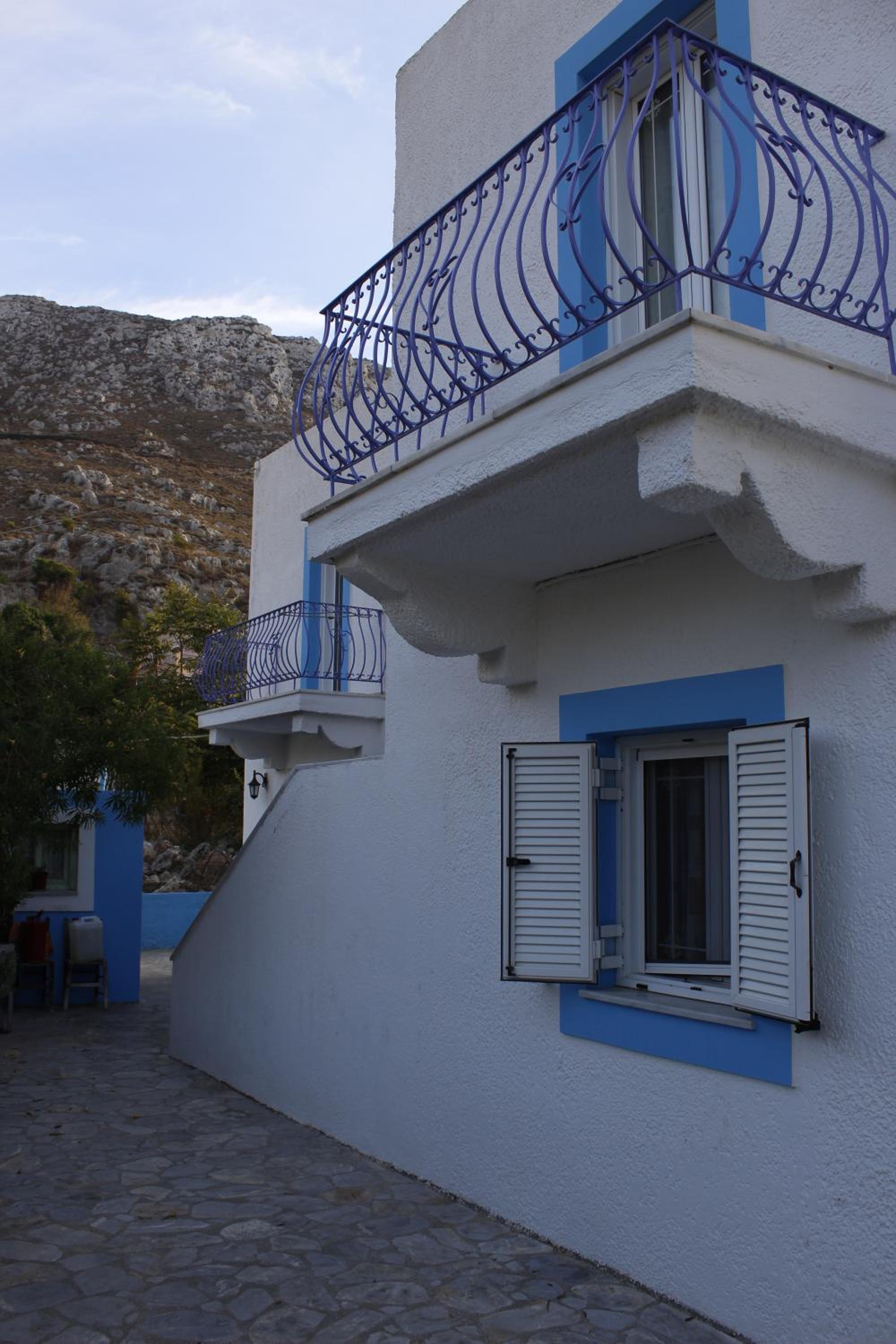 Climbing House Annas Apartments