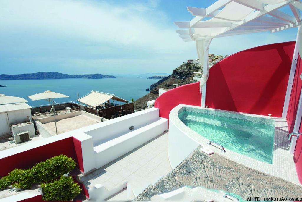 Theoxenia Caldera Hotel