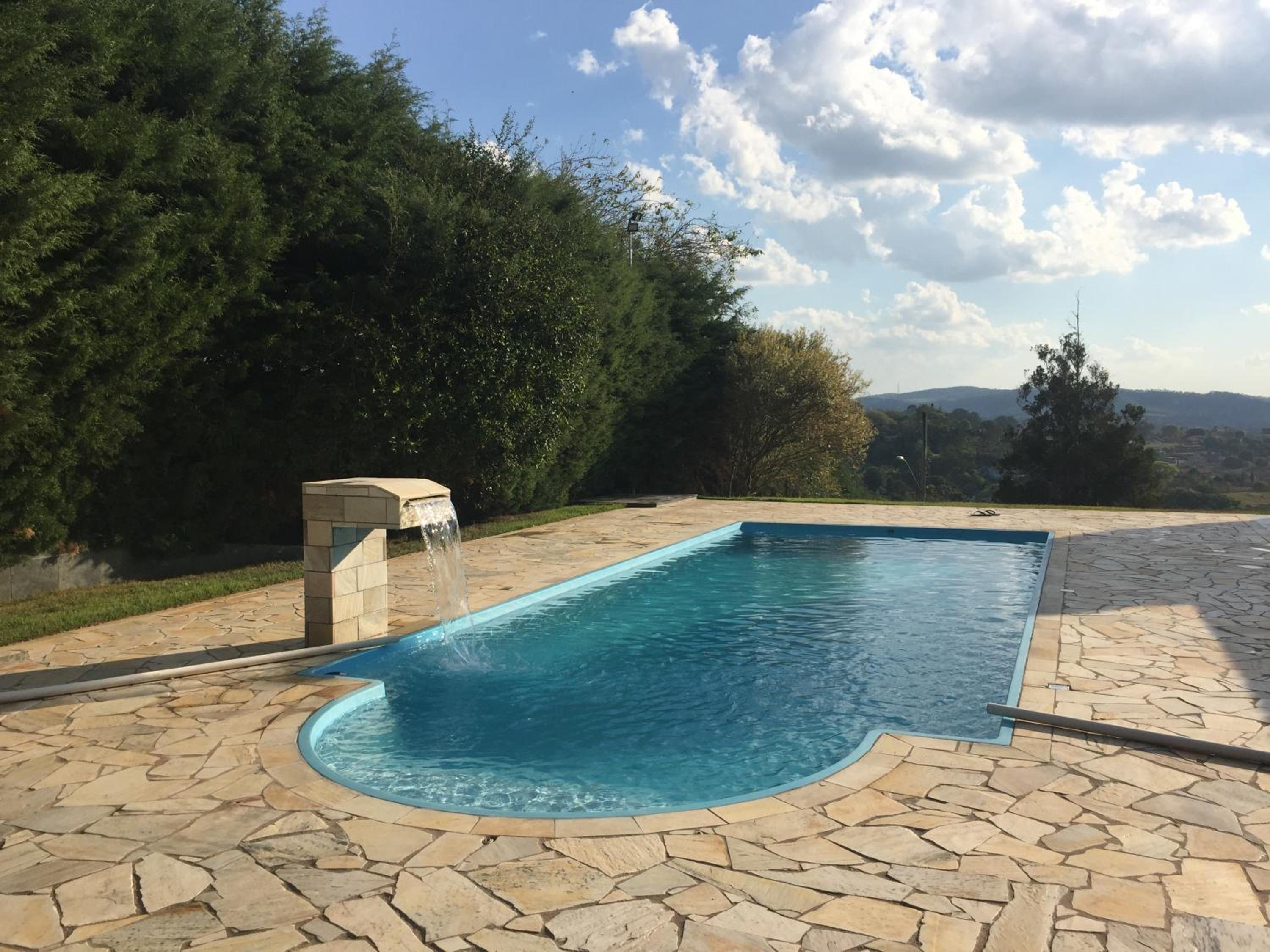 Linda Chácara com Piscina