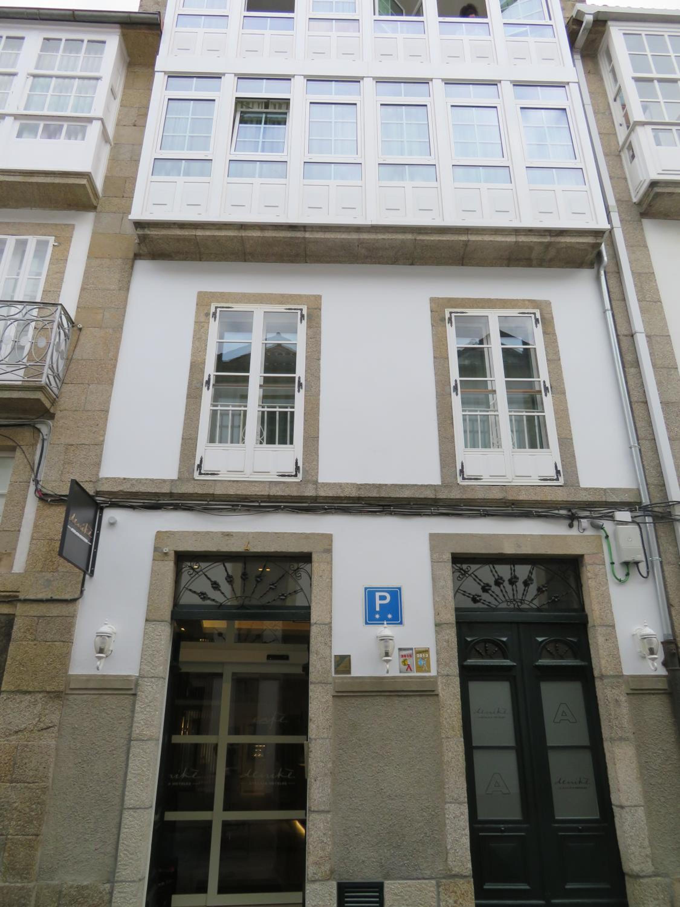 Deniké Grupo Atalaia