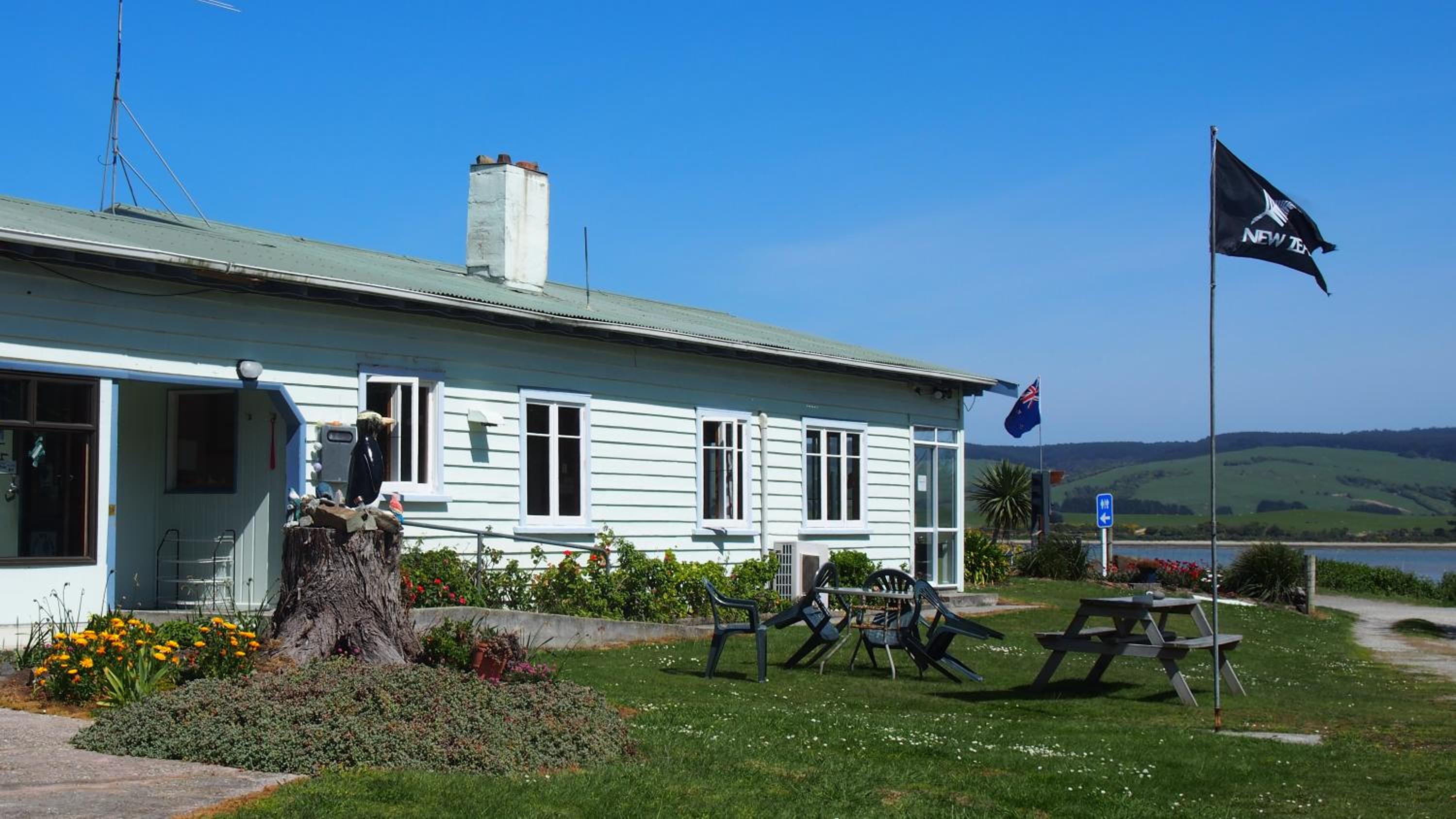 Surat Bay Lodge, Motel and Backpackers
