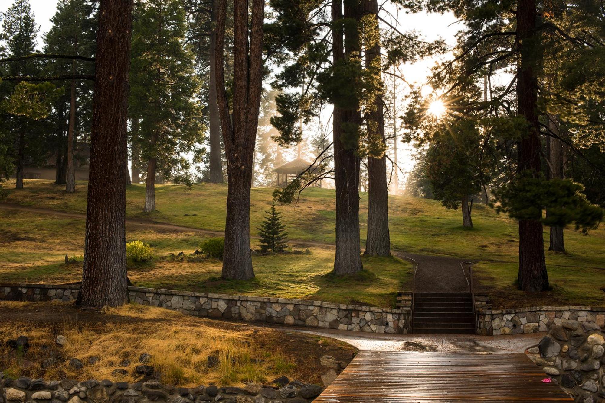 Lake Tahoe Vacations - Fireside Lodge - Property Image 38