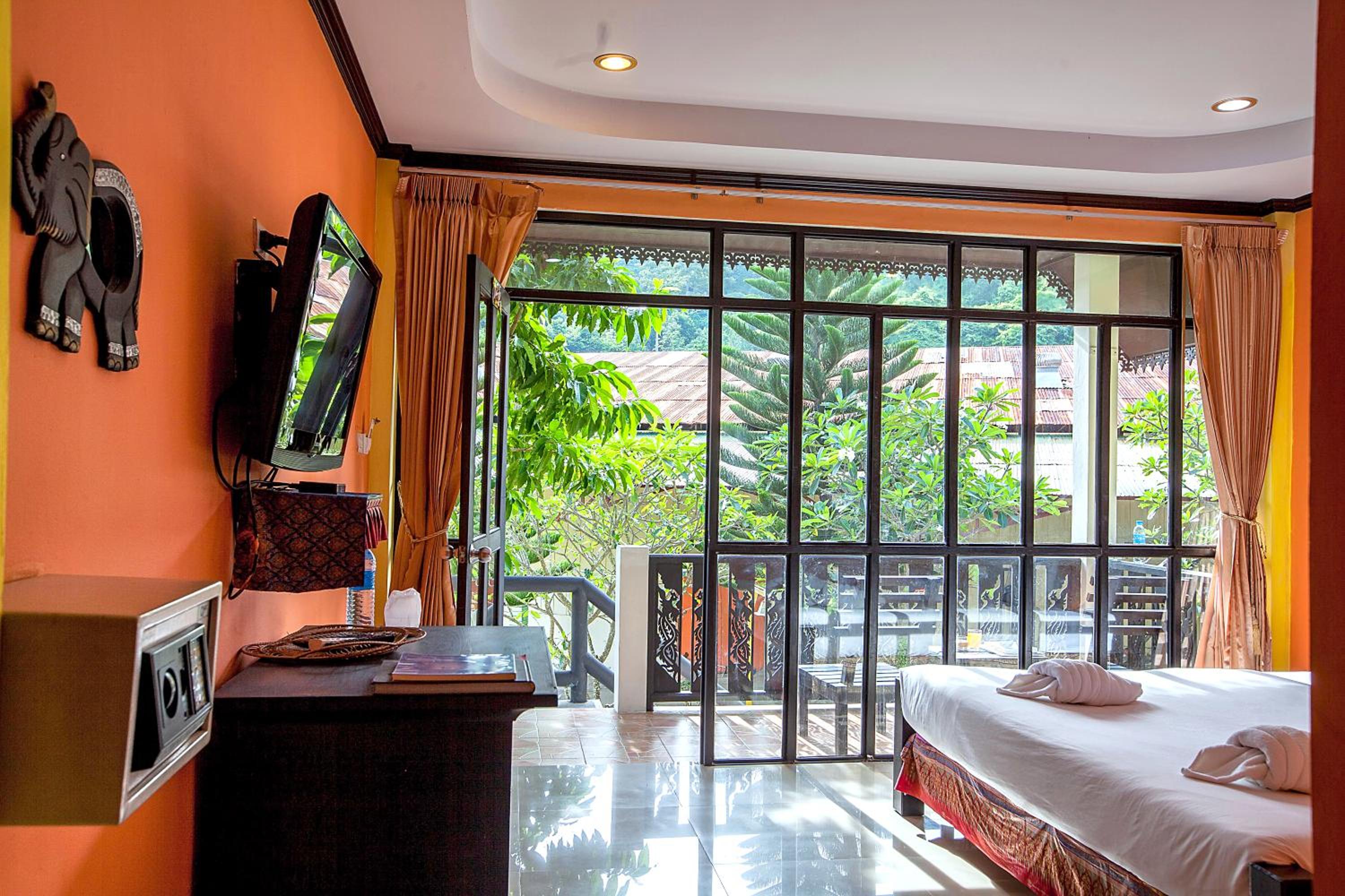 Phi Phi Chang Grand Resort