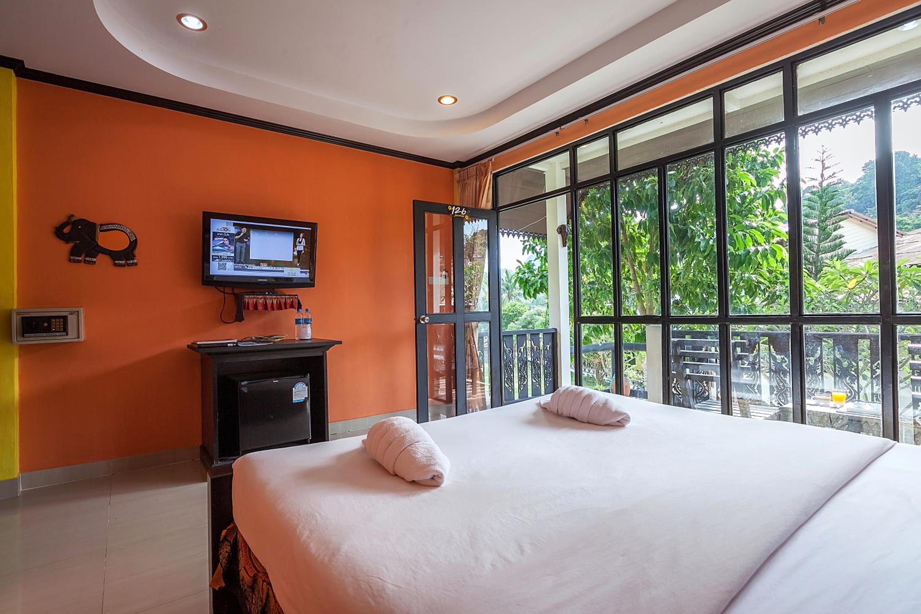 Phi Phi Chang Grand Resort