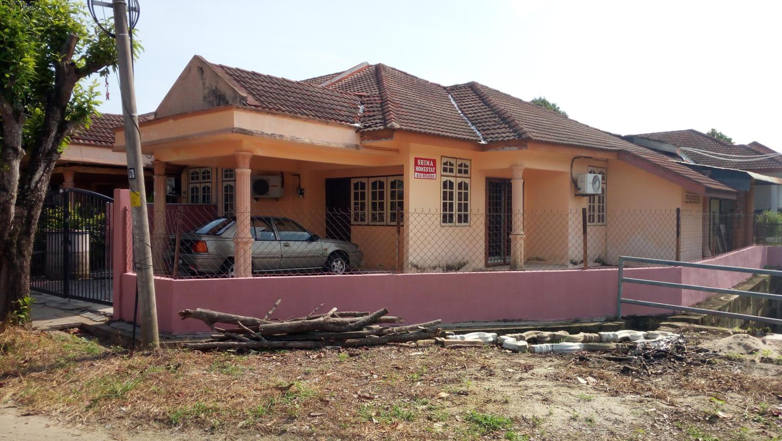 Shima Homestay