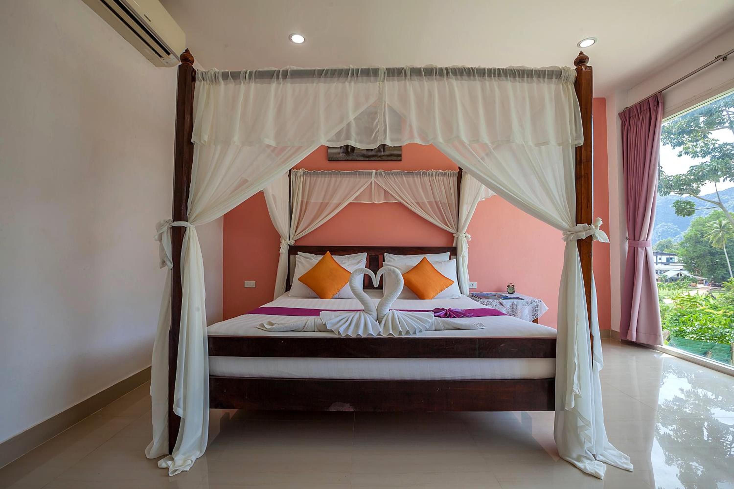 Phi Phi Chang Grand Resort