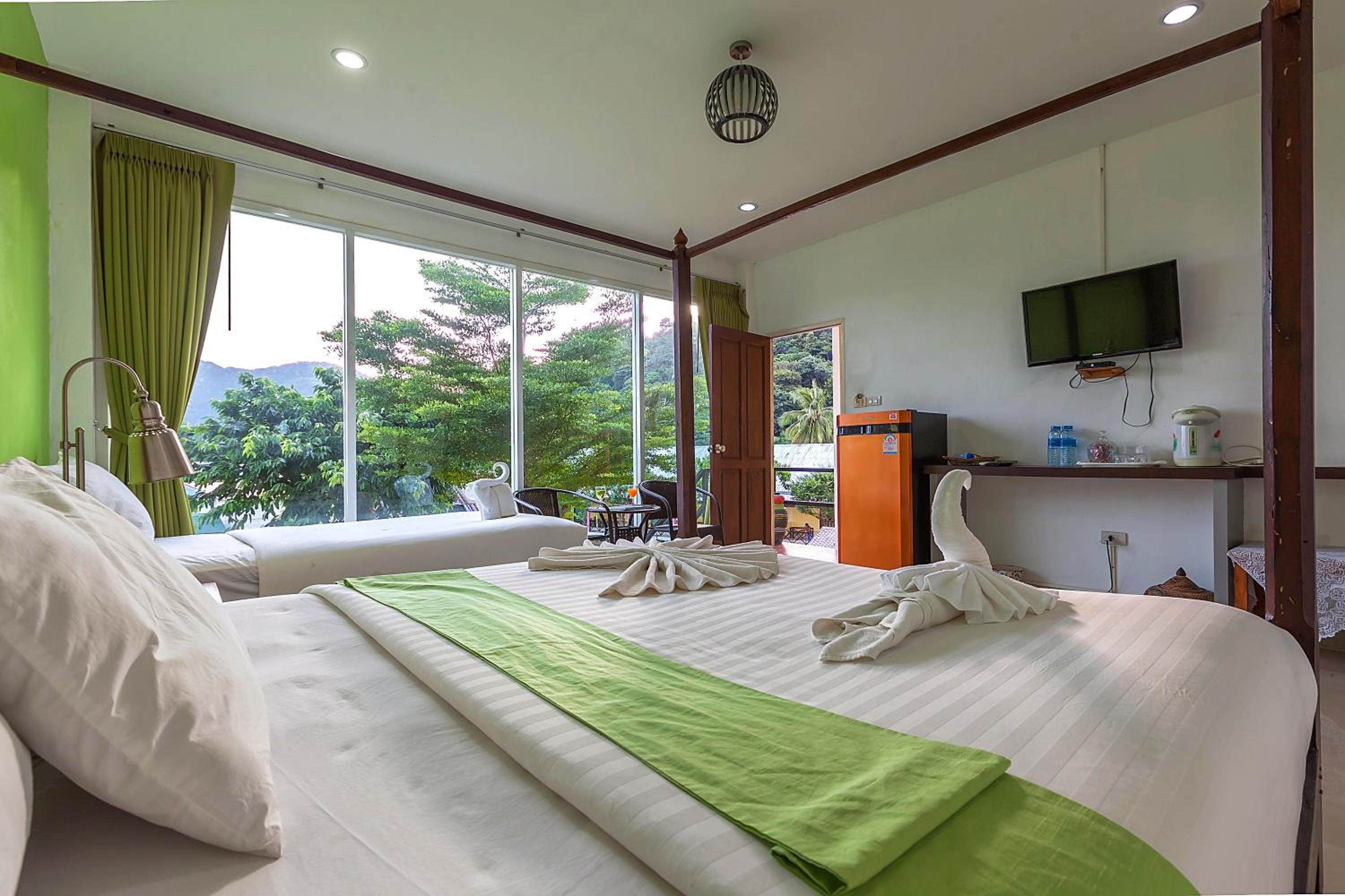 Phi Phi Chang Grand Resort