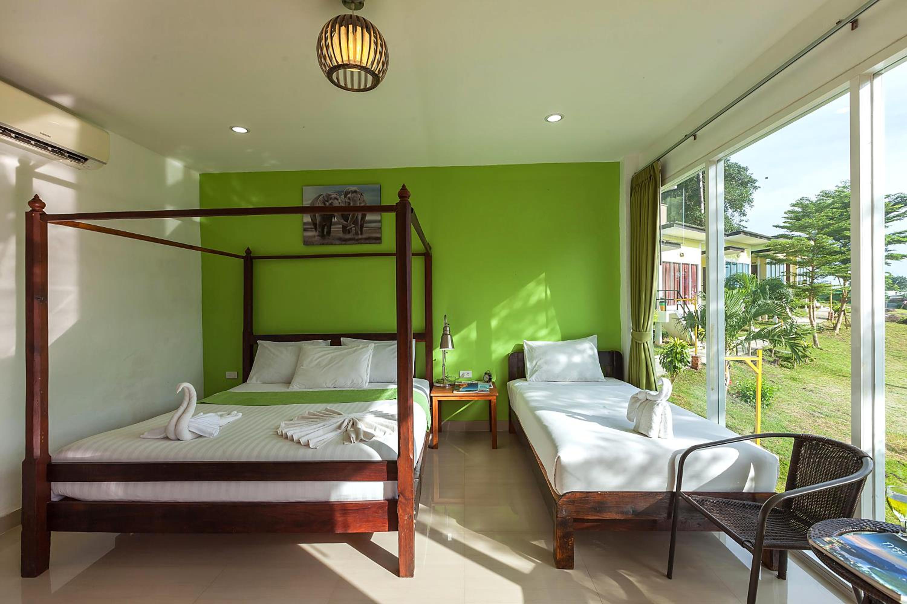 Phi Phi Chang Grand Resort