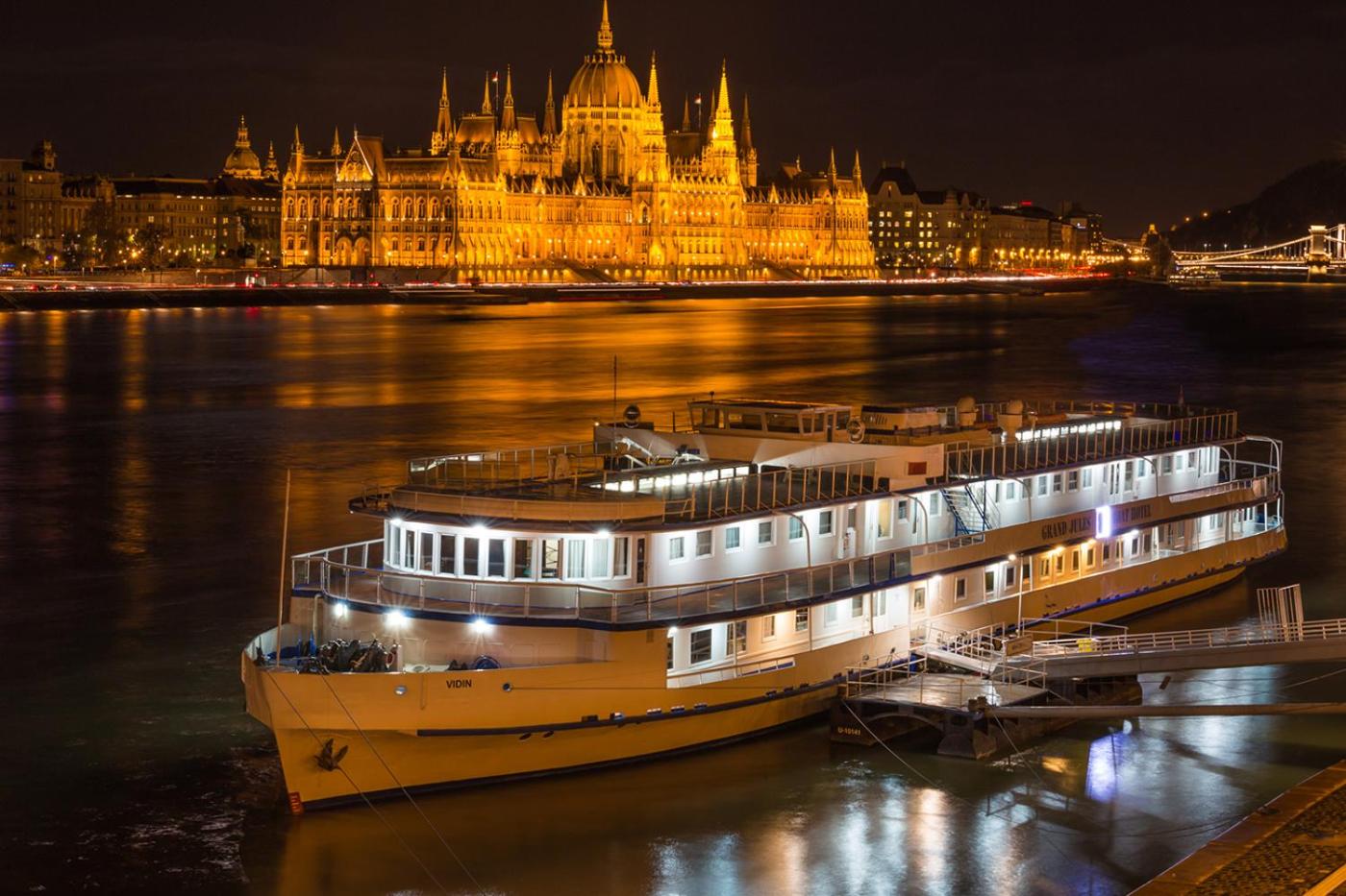 Grand Jules Boat Hotel Budapest 2
