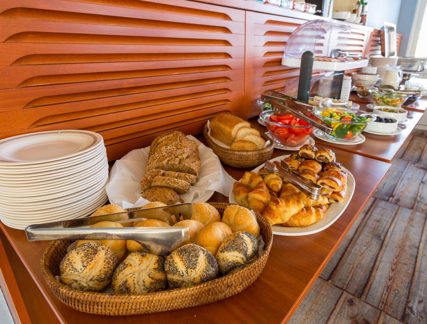 Grand Jules Boat Hotel Budapest 8