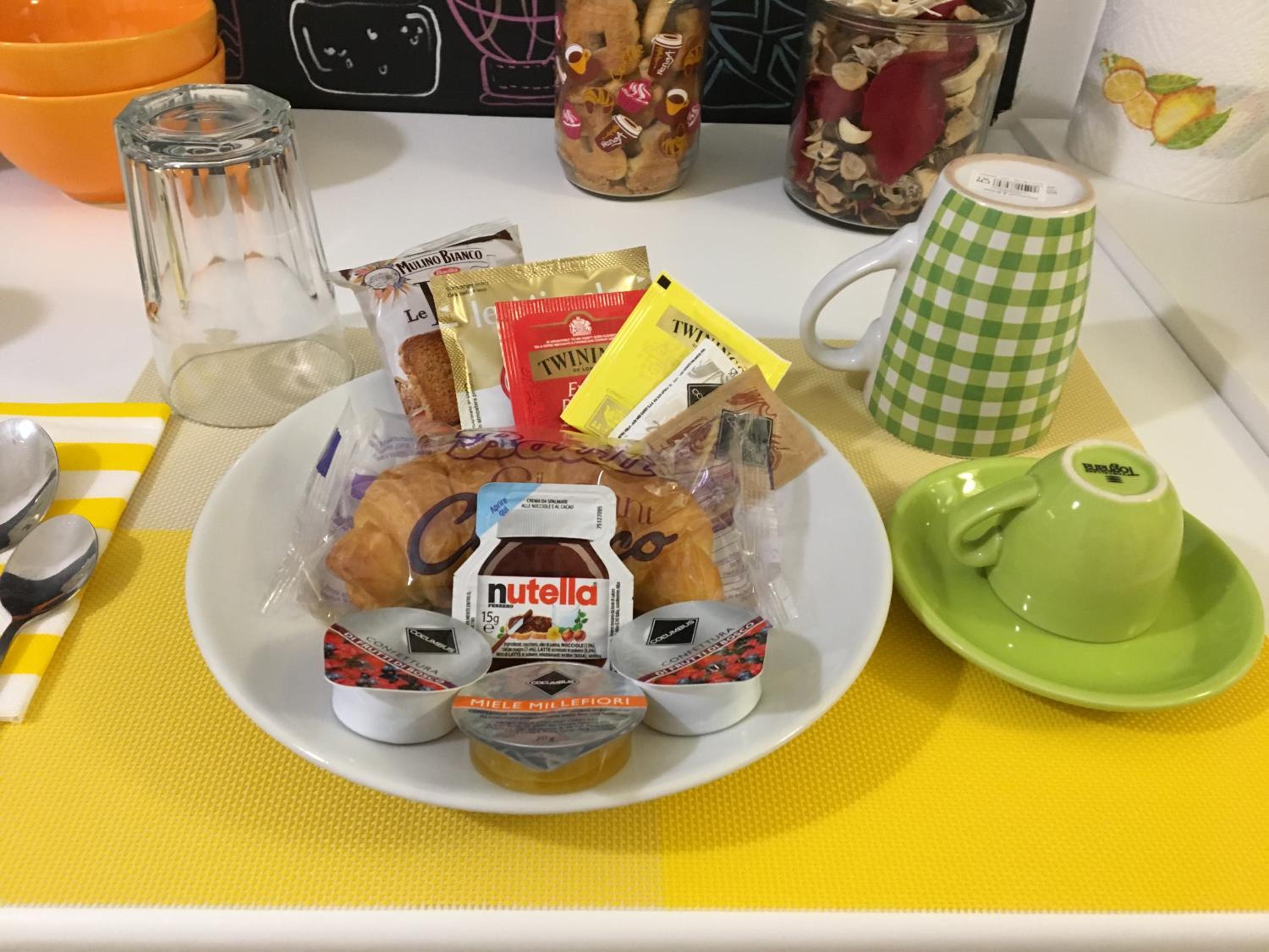 Hotel Coffee And The City