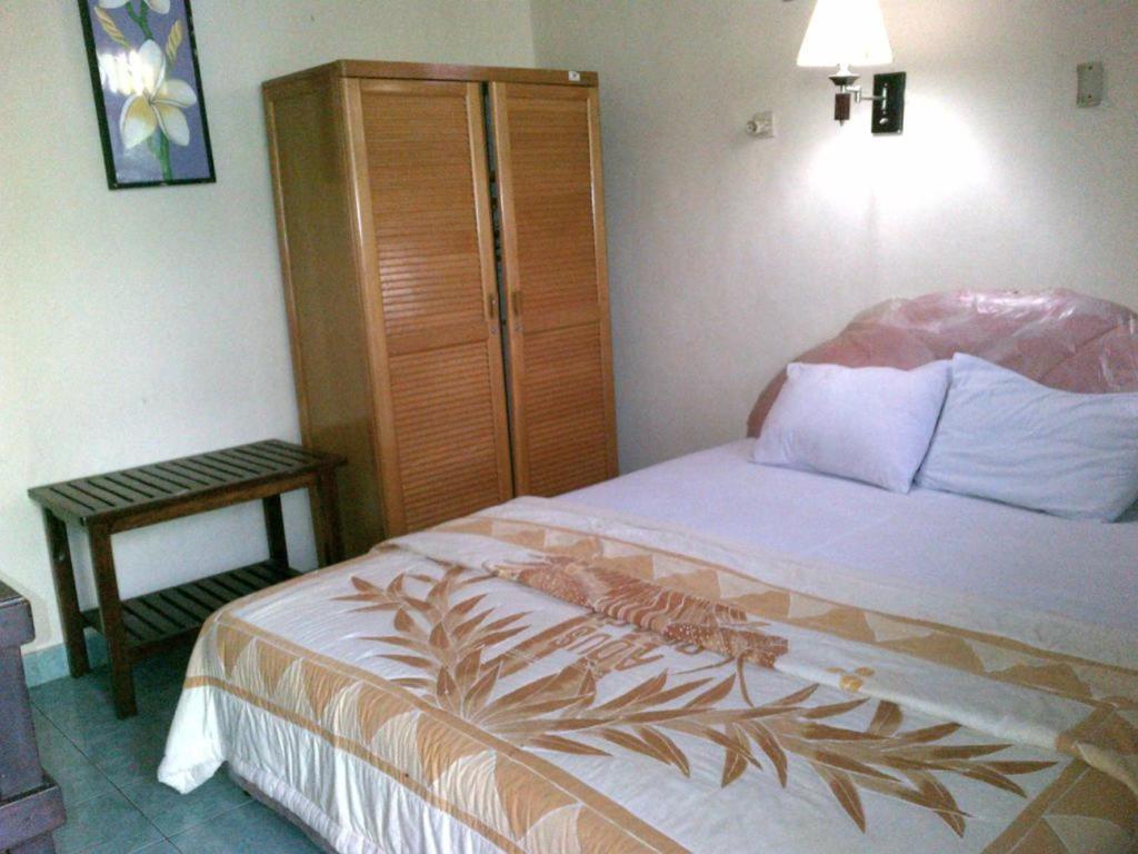 Adus Beach Inn