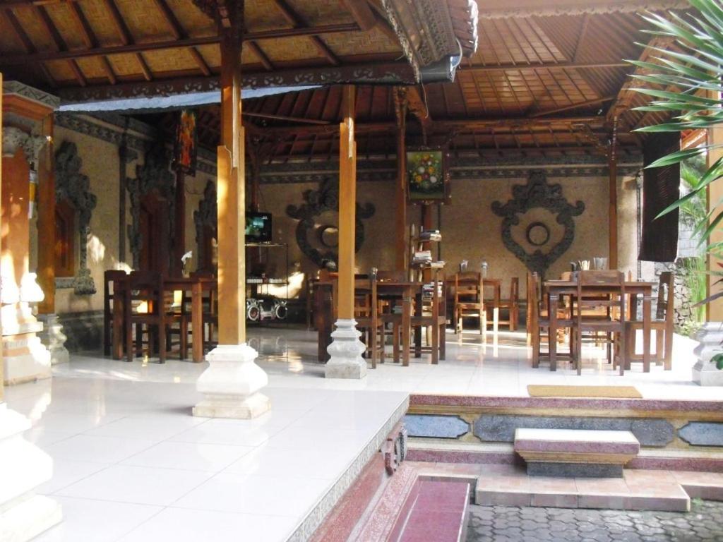 Adus Beach Inn