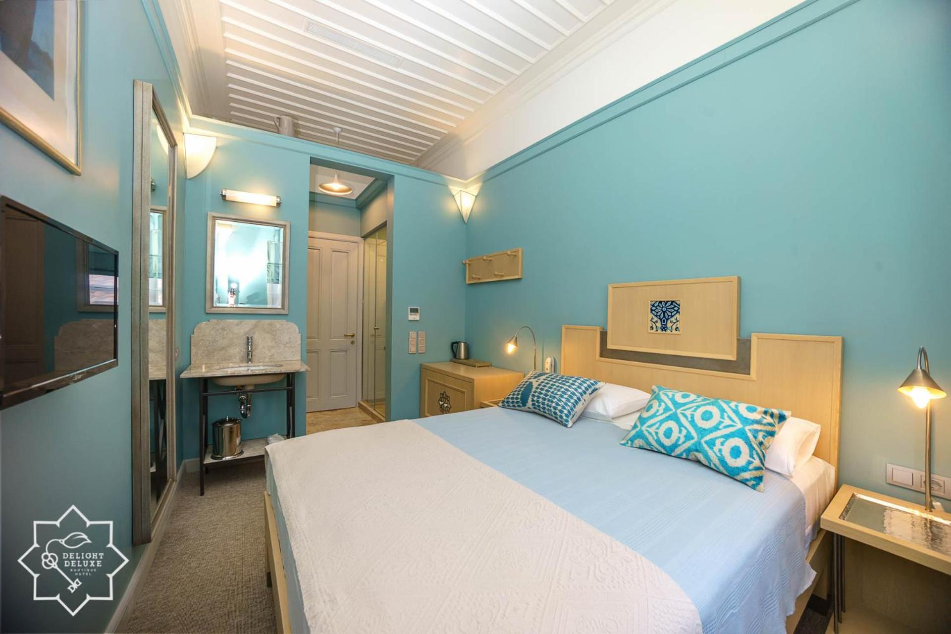 Delight Deluxe Hotel - Image 39