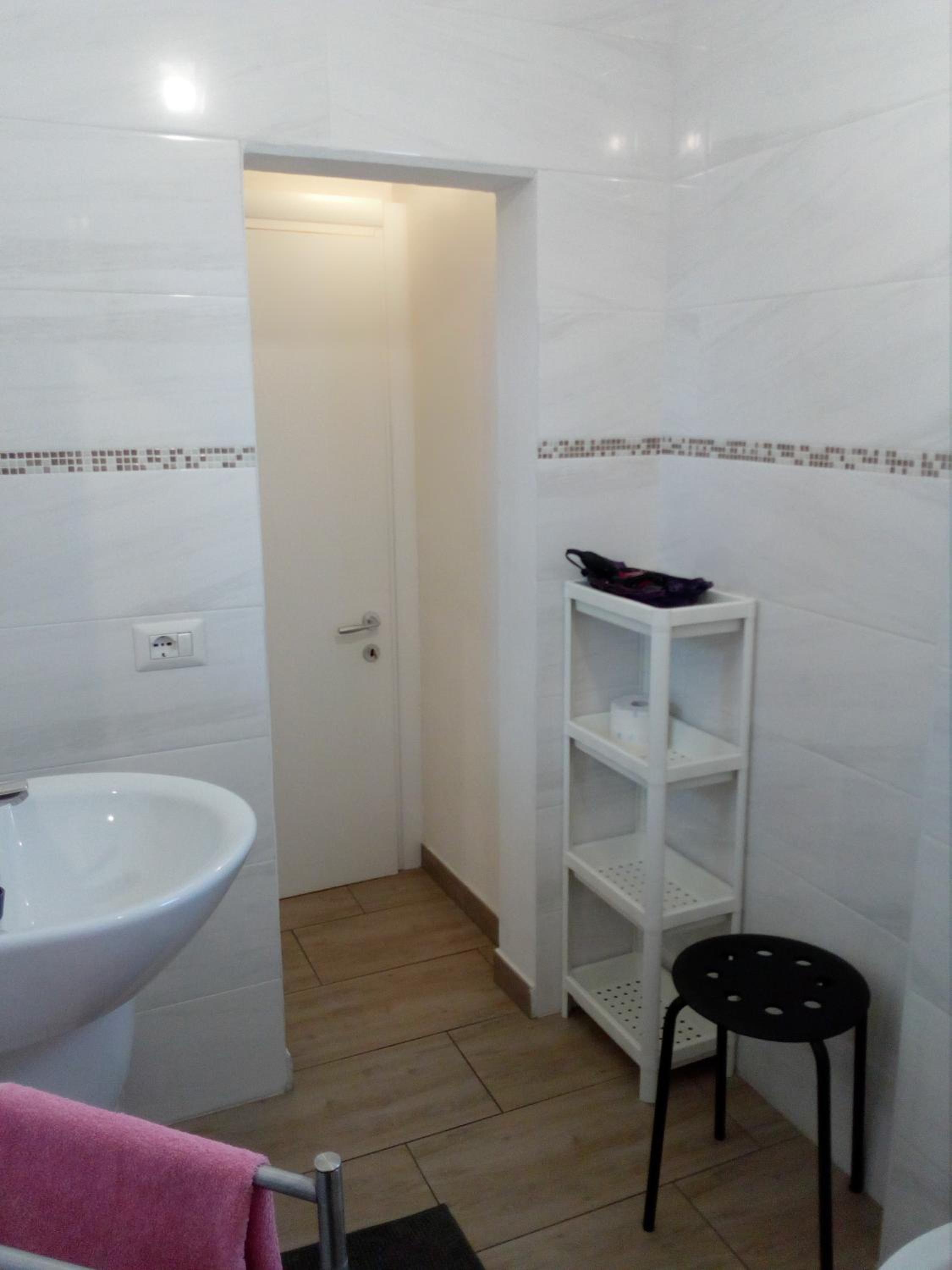 B & B Eliana