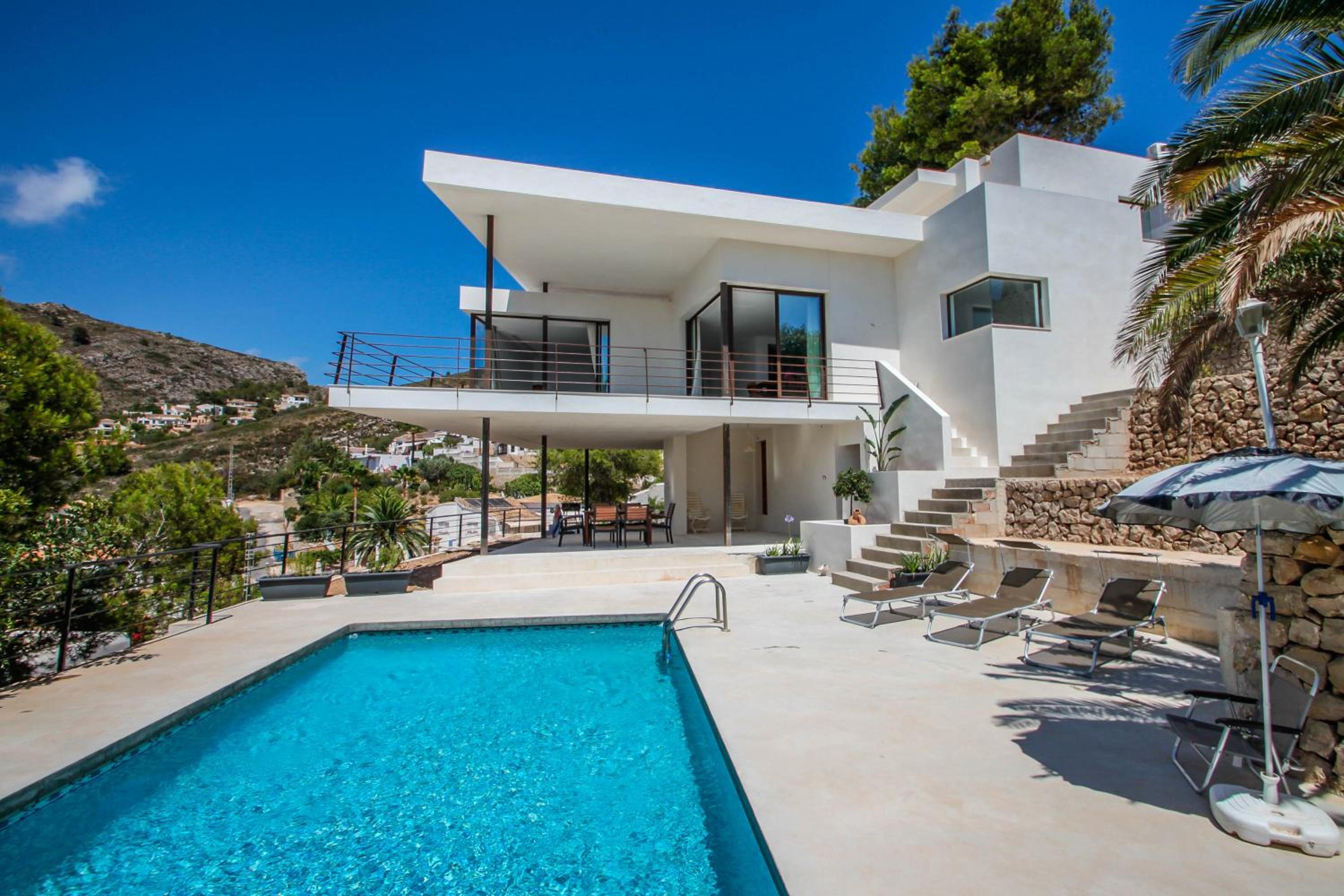 Laja - panoramic hillside holiday house in Moraira view 2