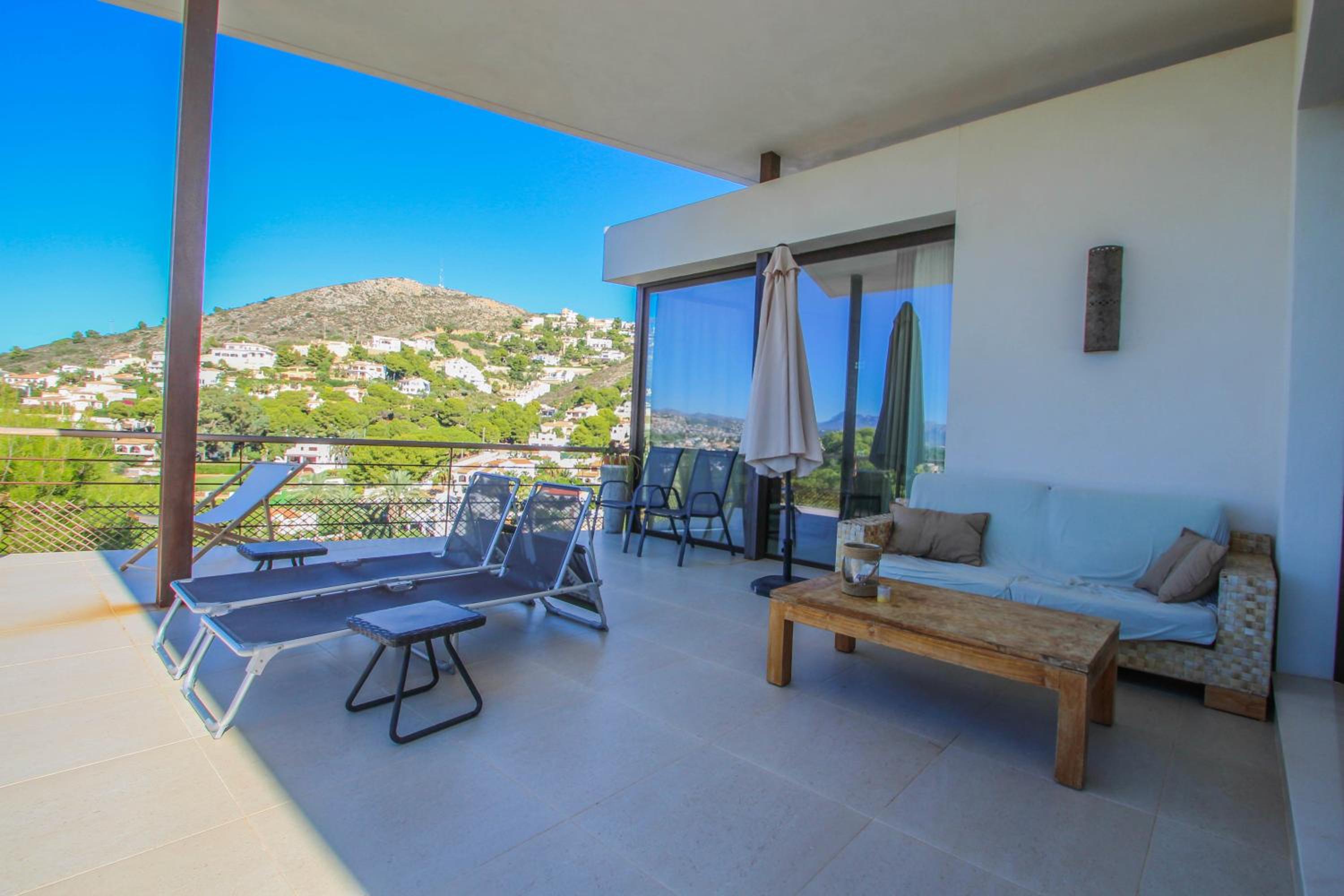 Laja - panoramic hillside holiday house in Moraira view 5