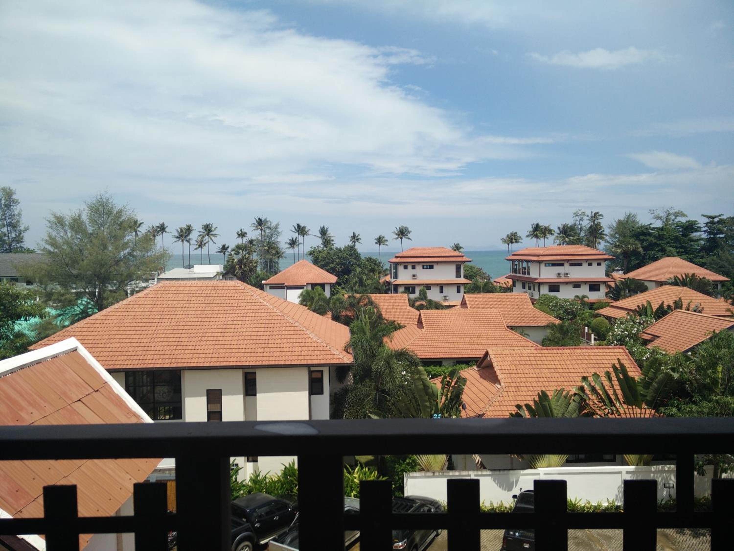 Lanta Garden Hill Resort & Apartments