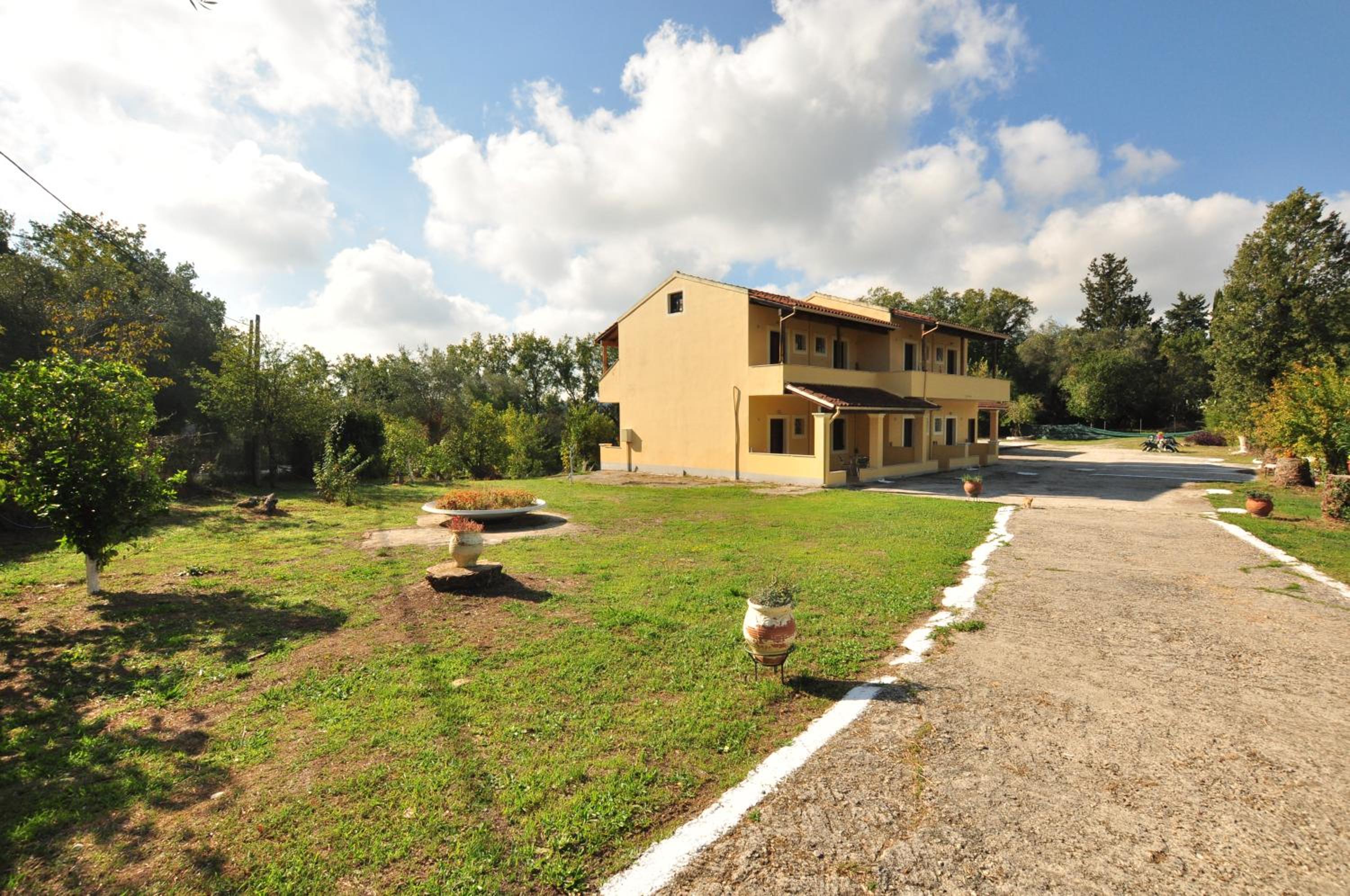 Laskaris Studios photo 4