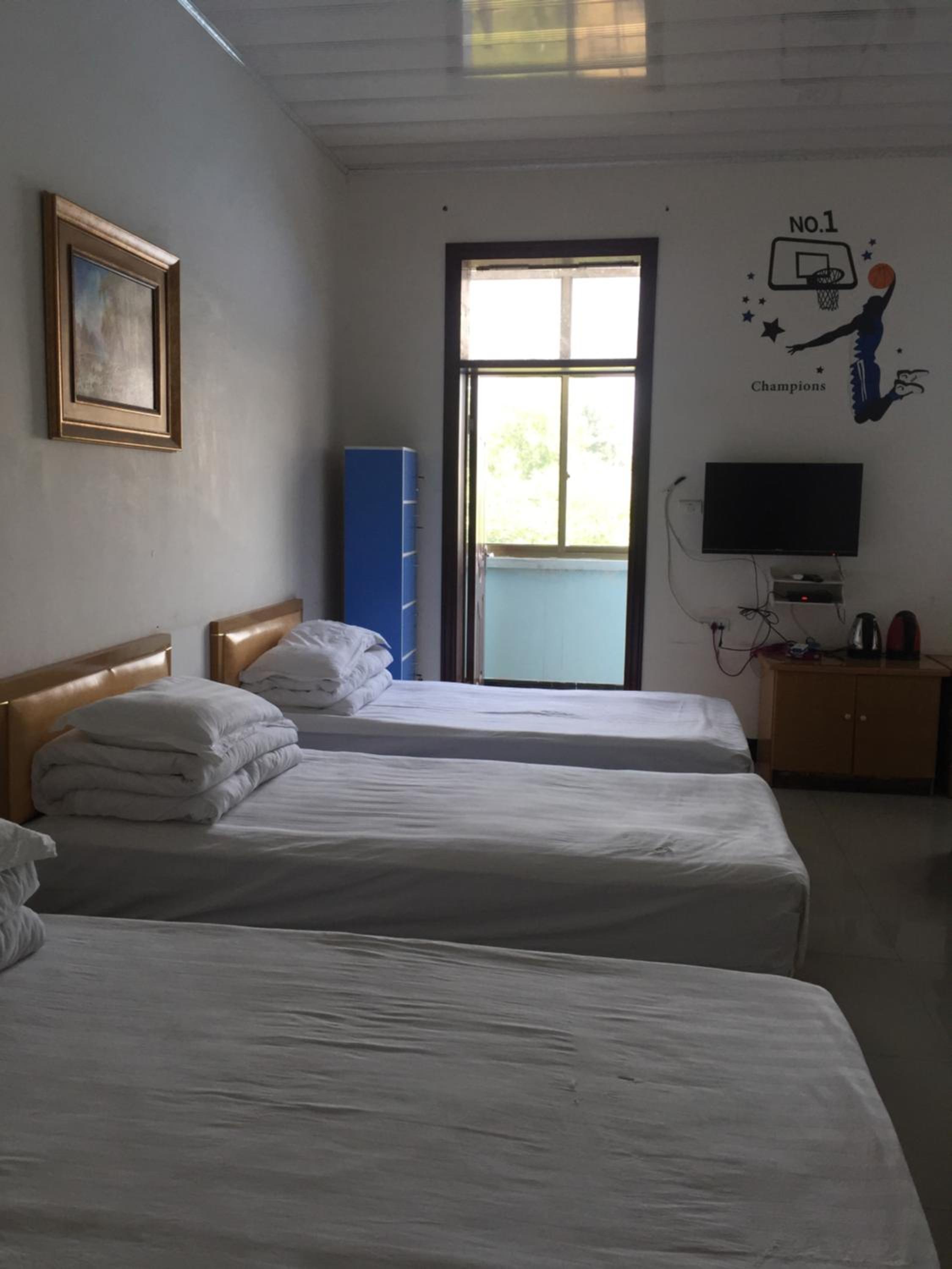 Huashan International Youth Hostel