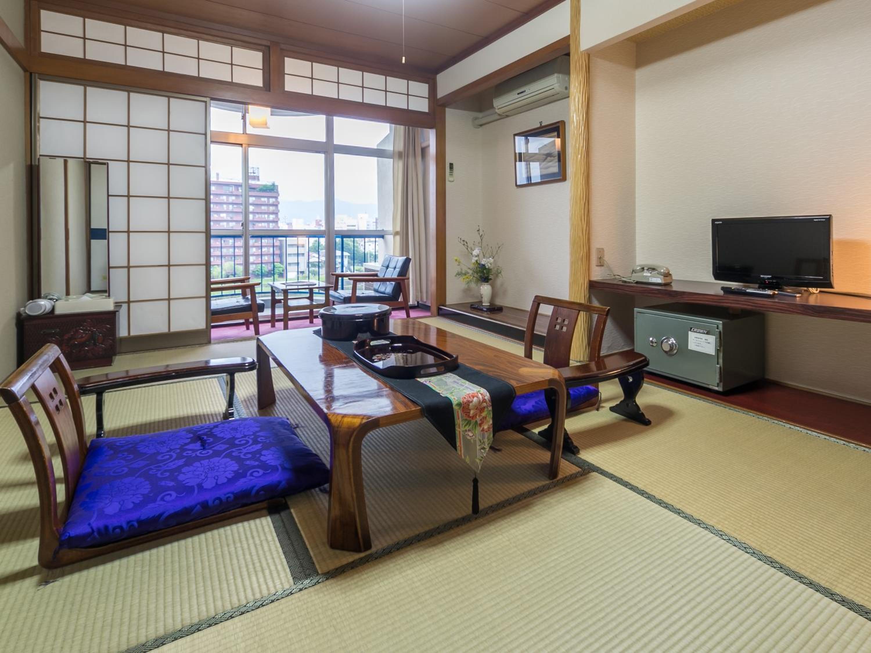 Riverside Hotel Shoei