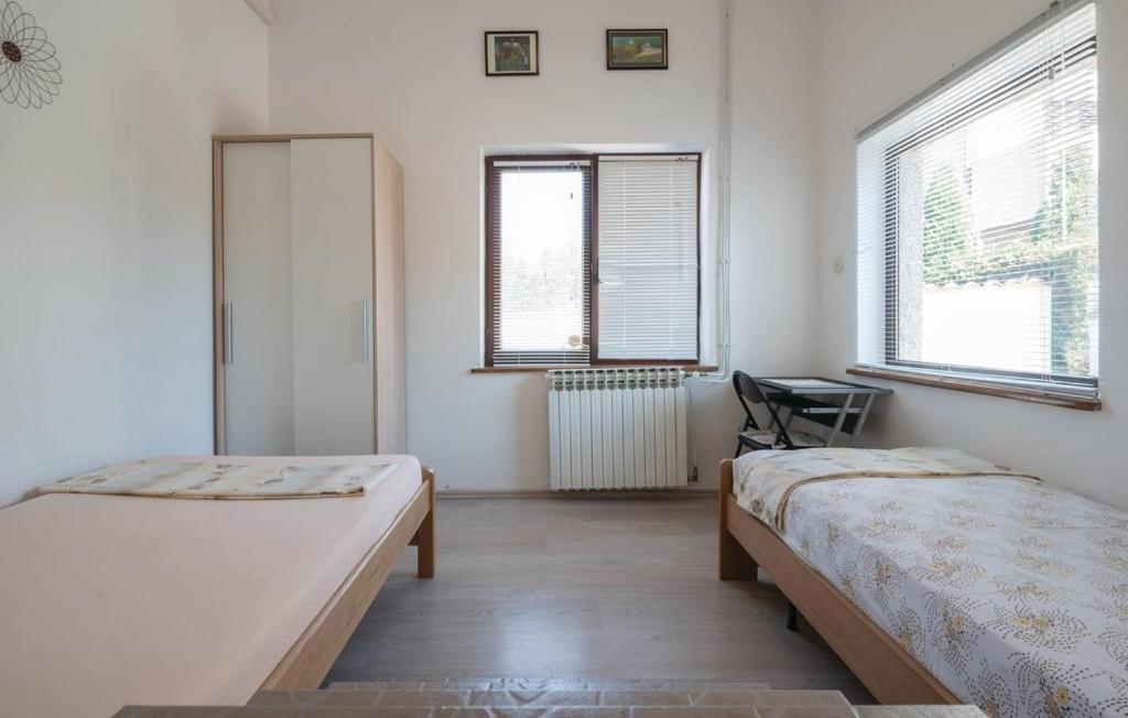 Apartments Biserka 1495