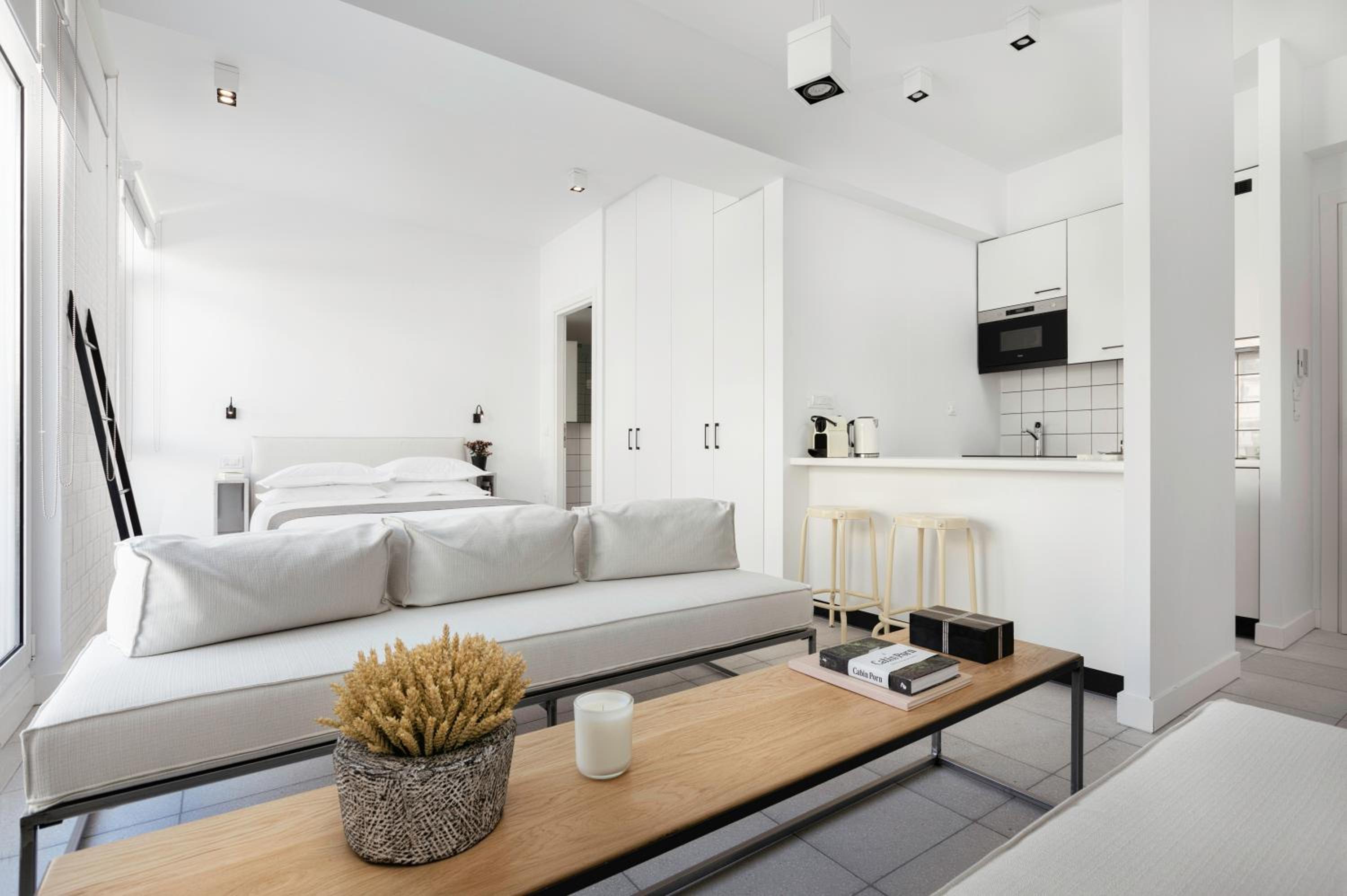 Euryclea Residences