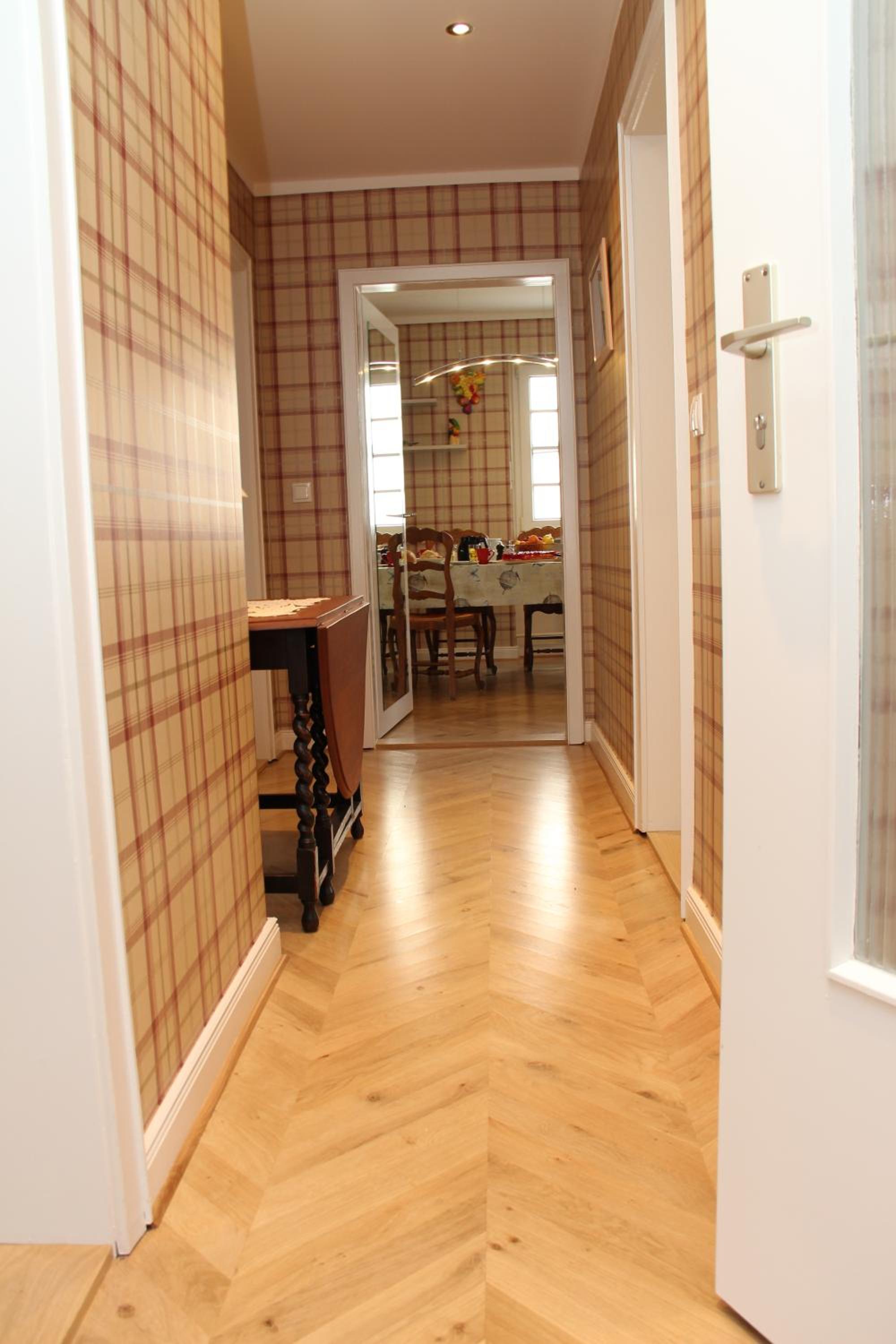 Annie's Anker view 5