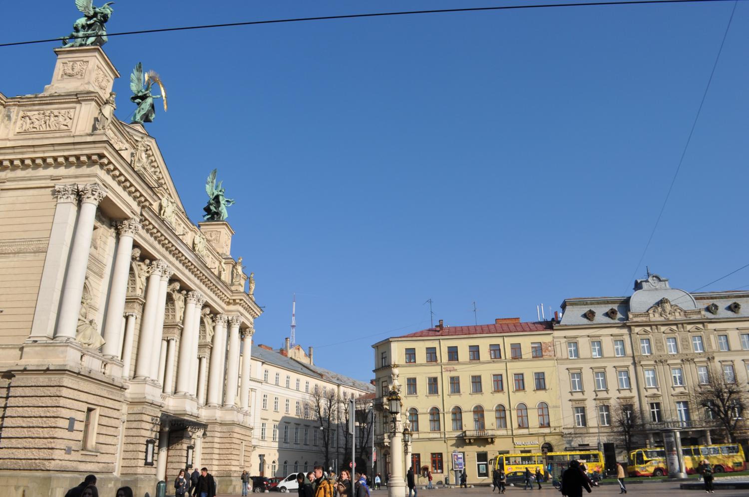 Apartmenti near Opera Theater view 2