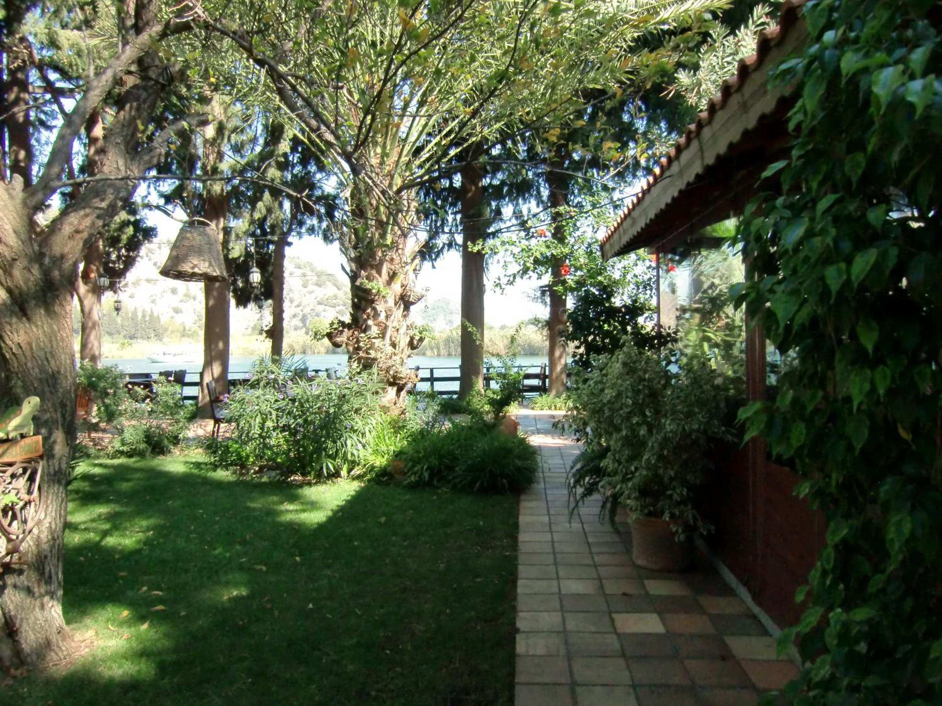 Hotel Happy Caretta
